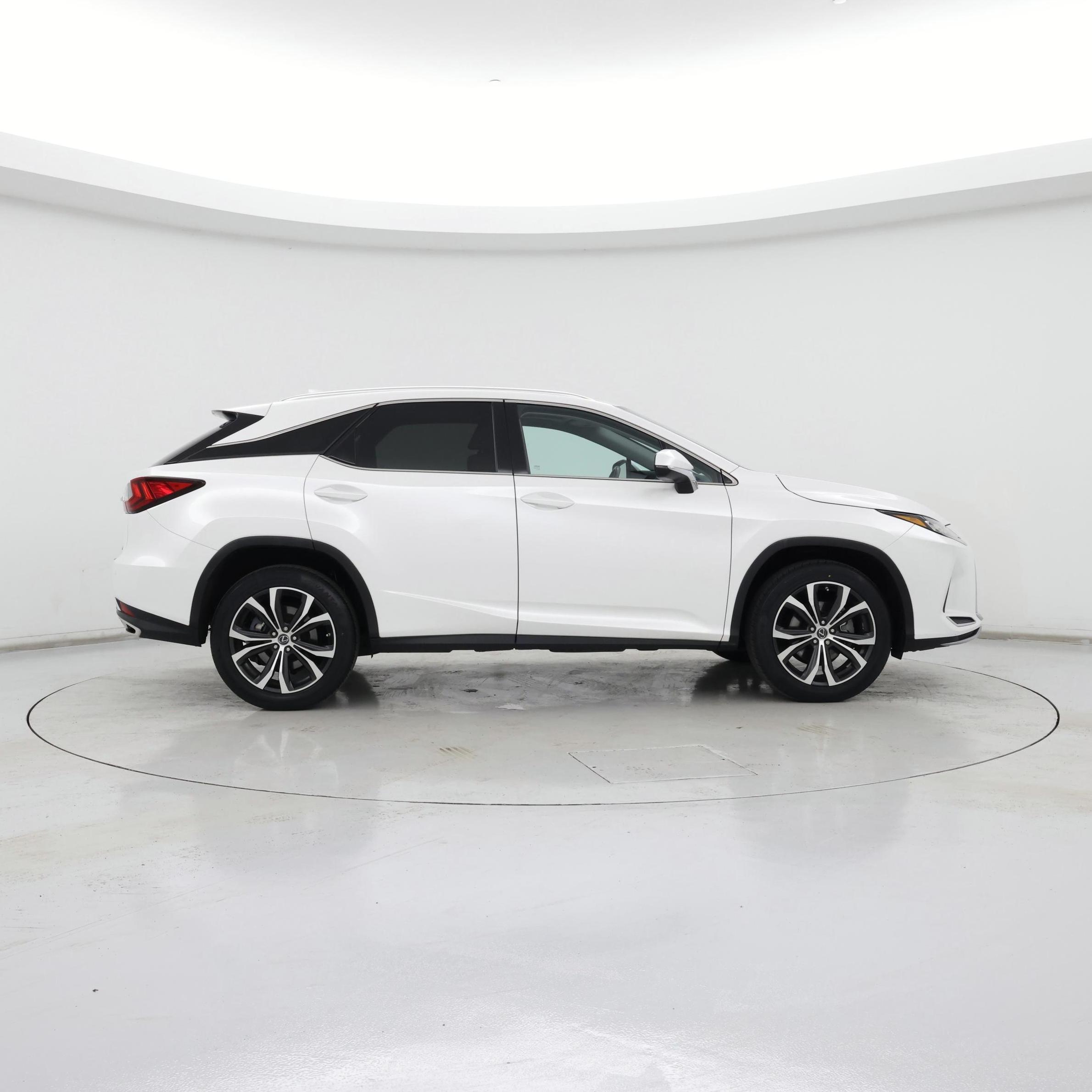 Thumbnail: 2020 Lexus RX - 7