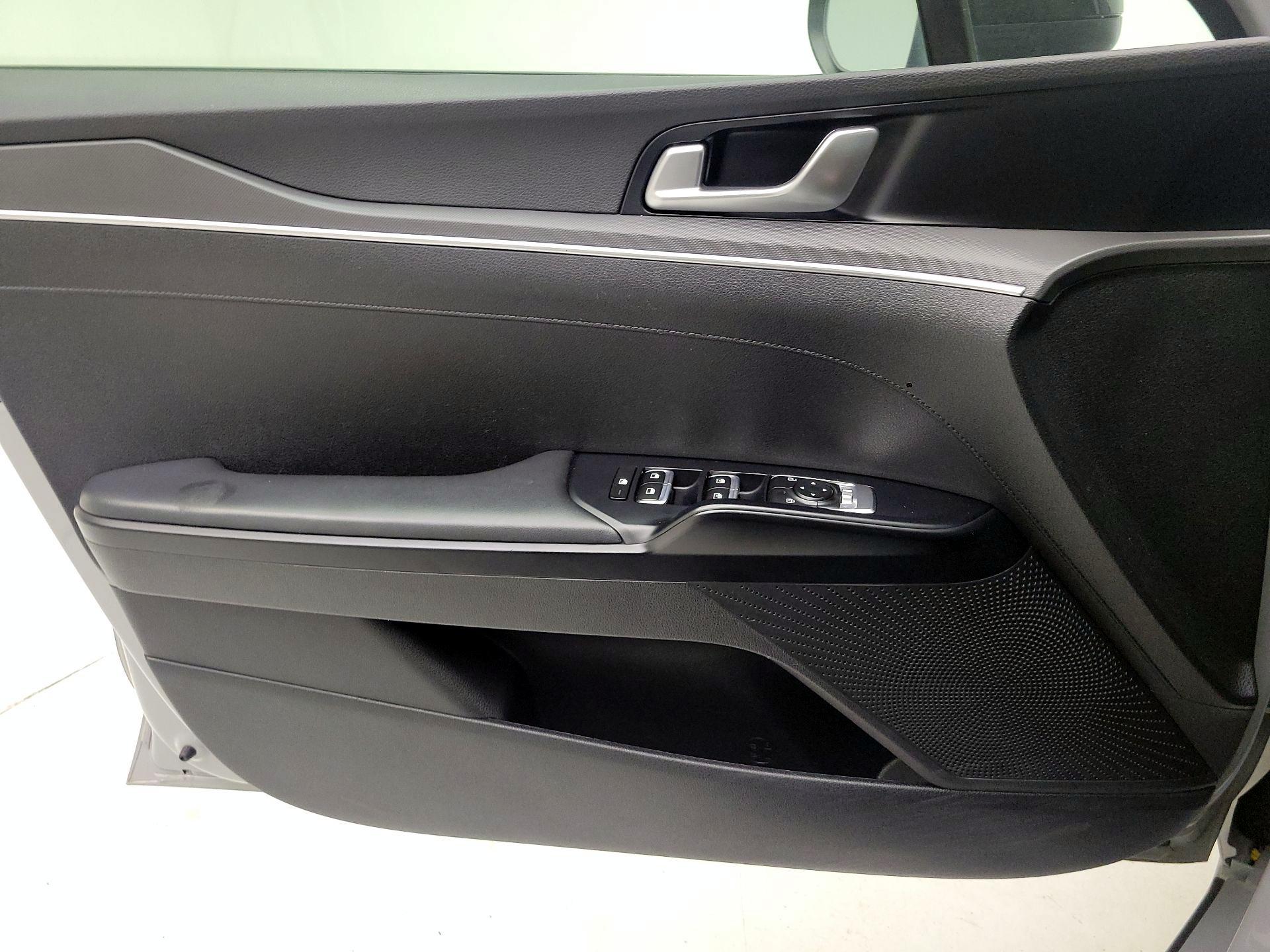 Thumbnail: 2022 Kia K5 - 10