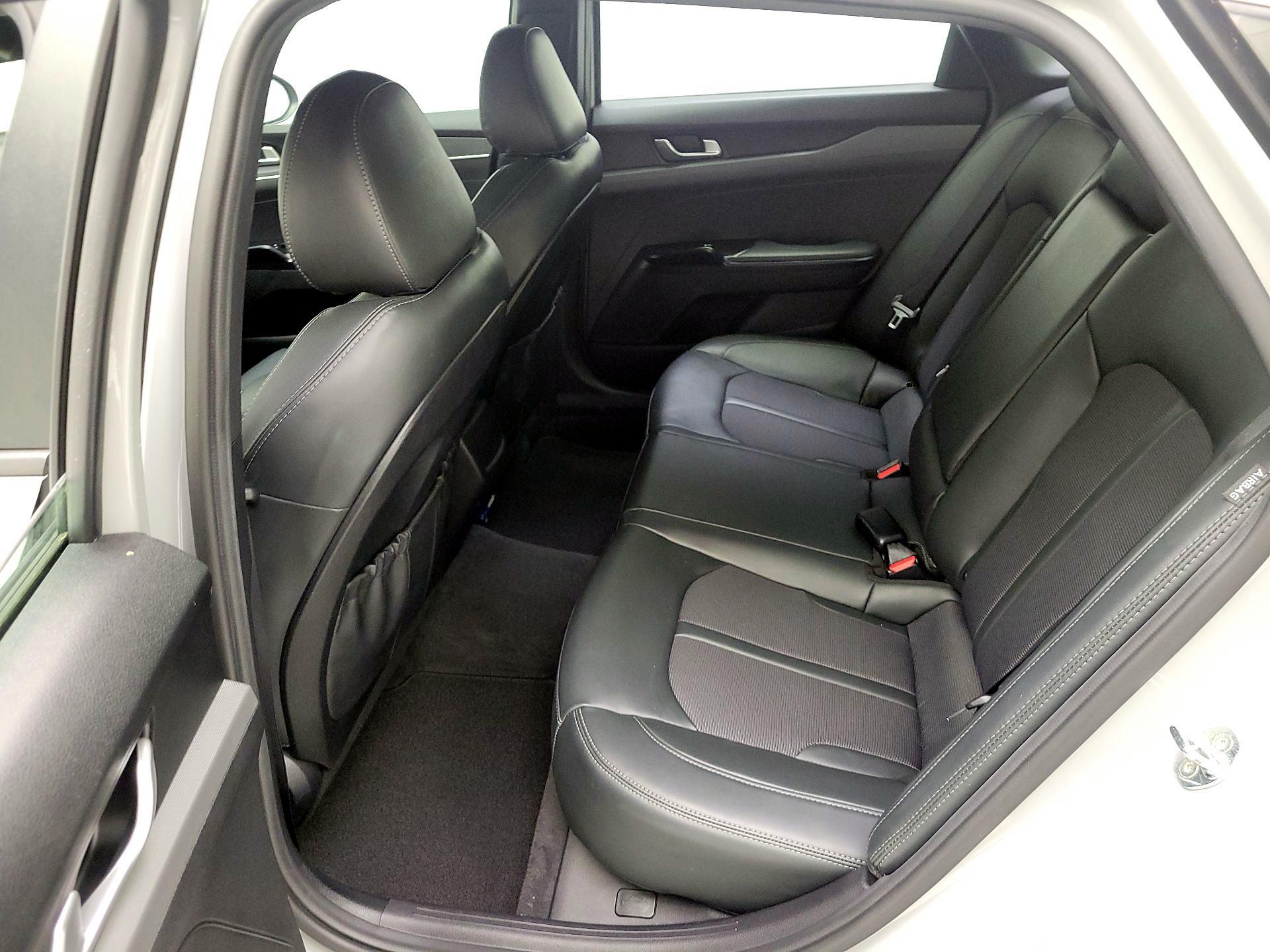 Thumbnail: 2022 Kia K5 - 18