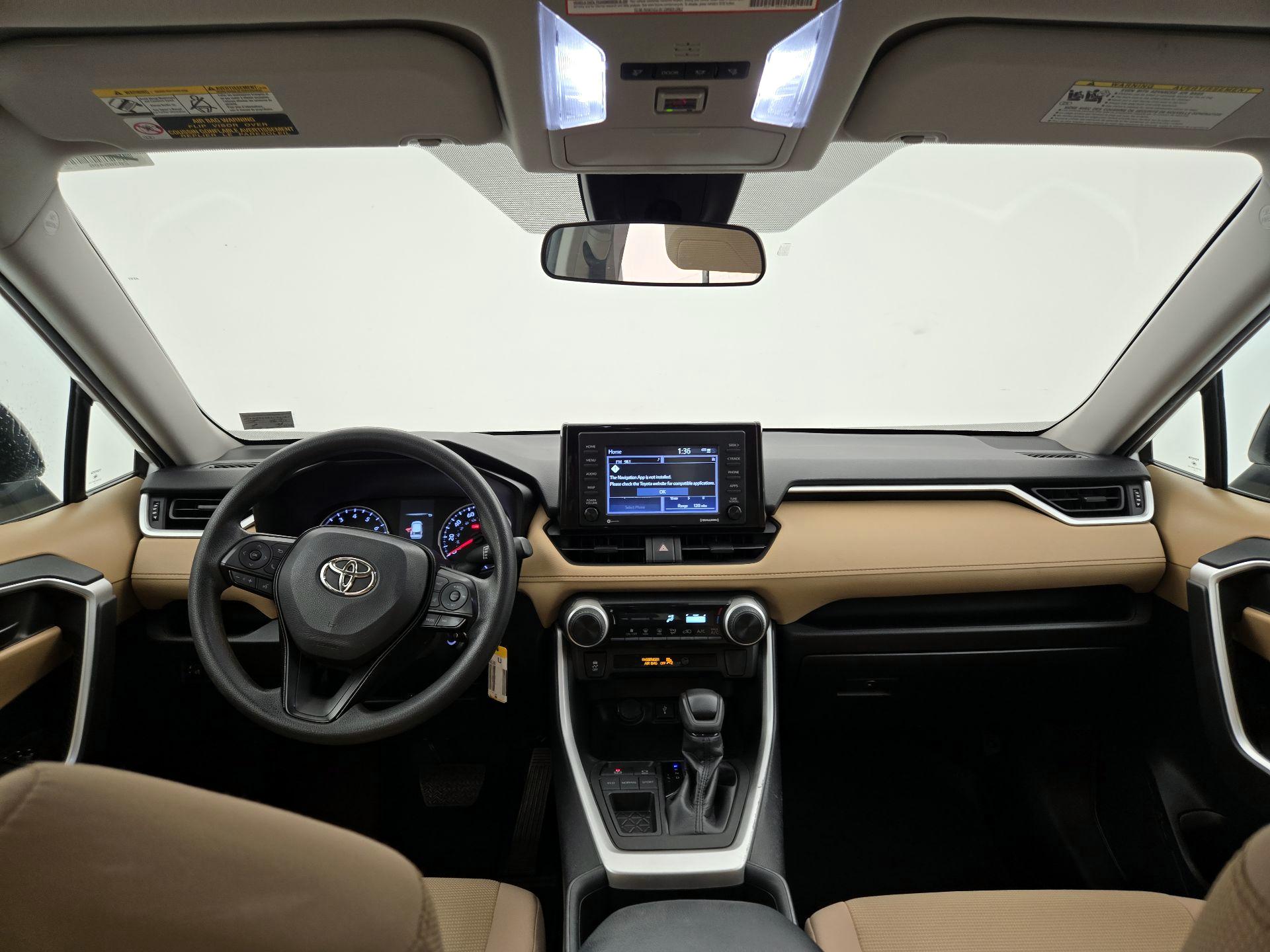 Thumbnail: 2022 Toyota RAV4 - 9