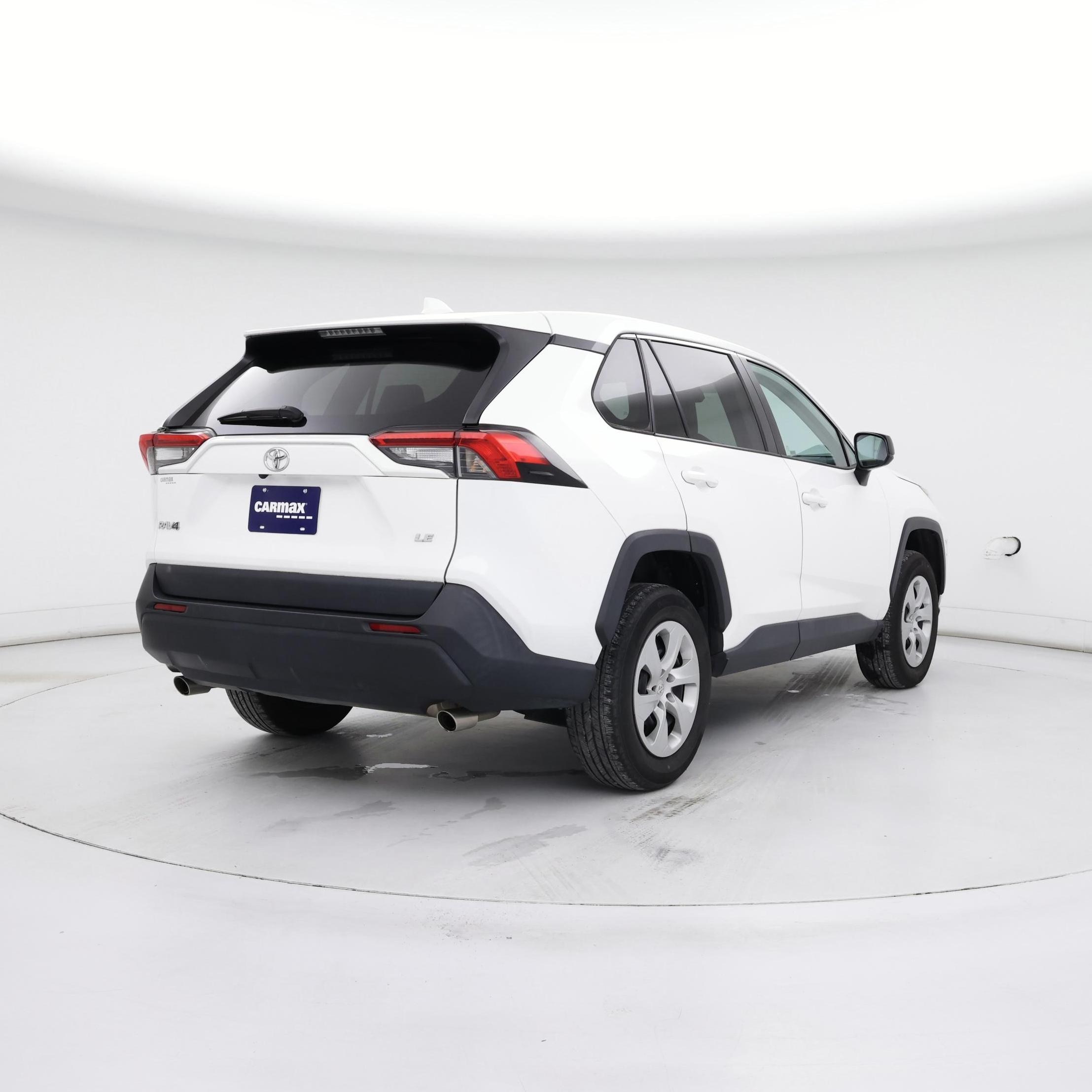 Thumbnail: 2022 Toyota RAV4 - 8