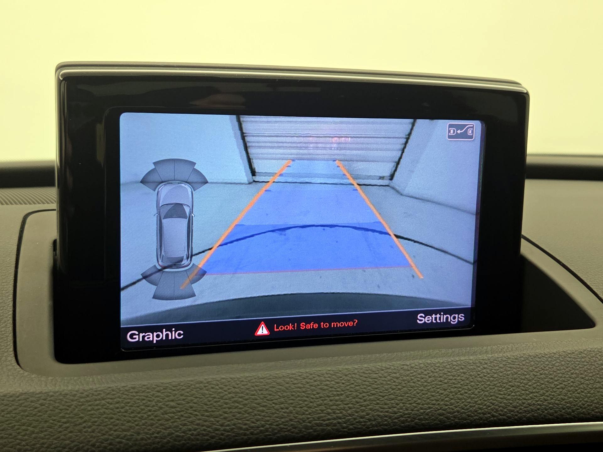 Thumbnail: 2018 Audi Q3 - 15