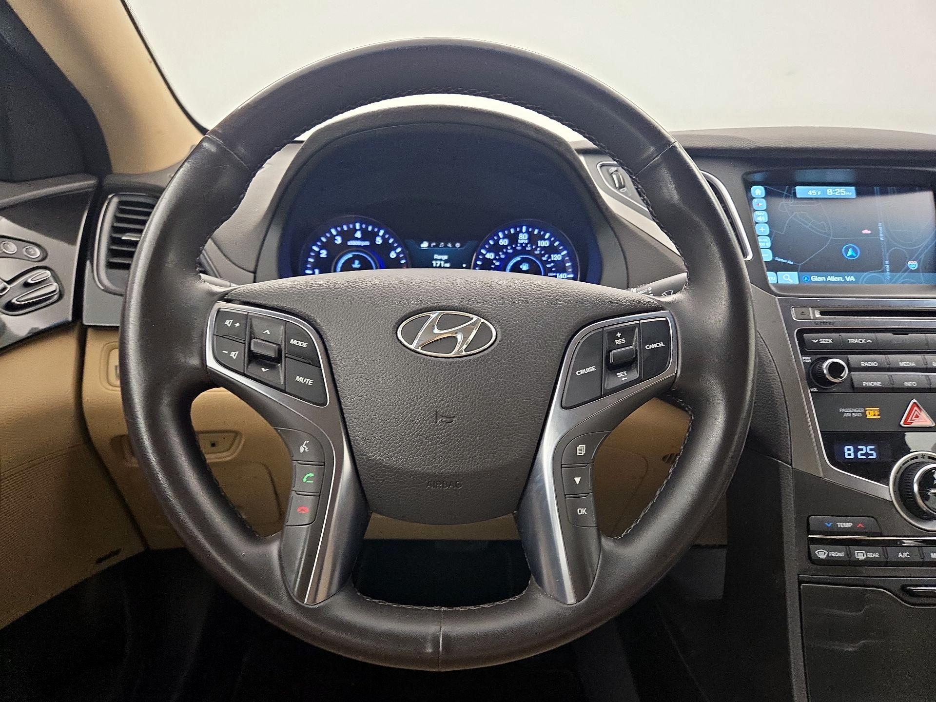 Thumbnail: 2017 Hyundai Azera - 10