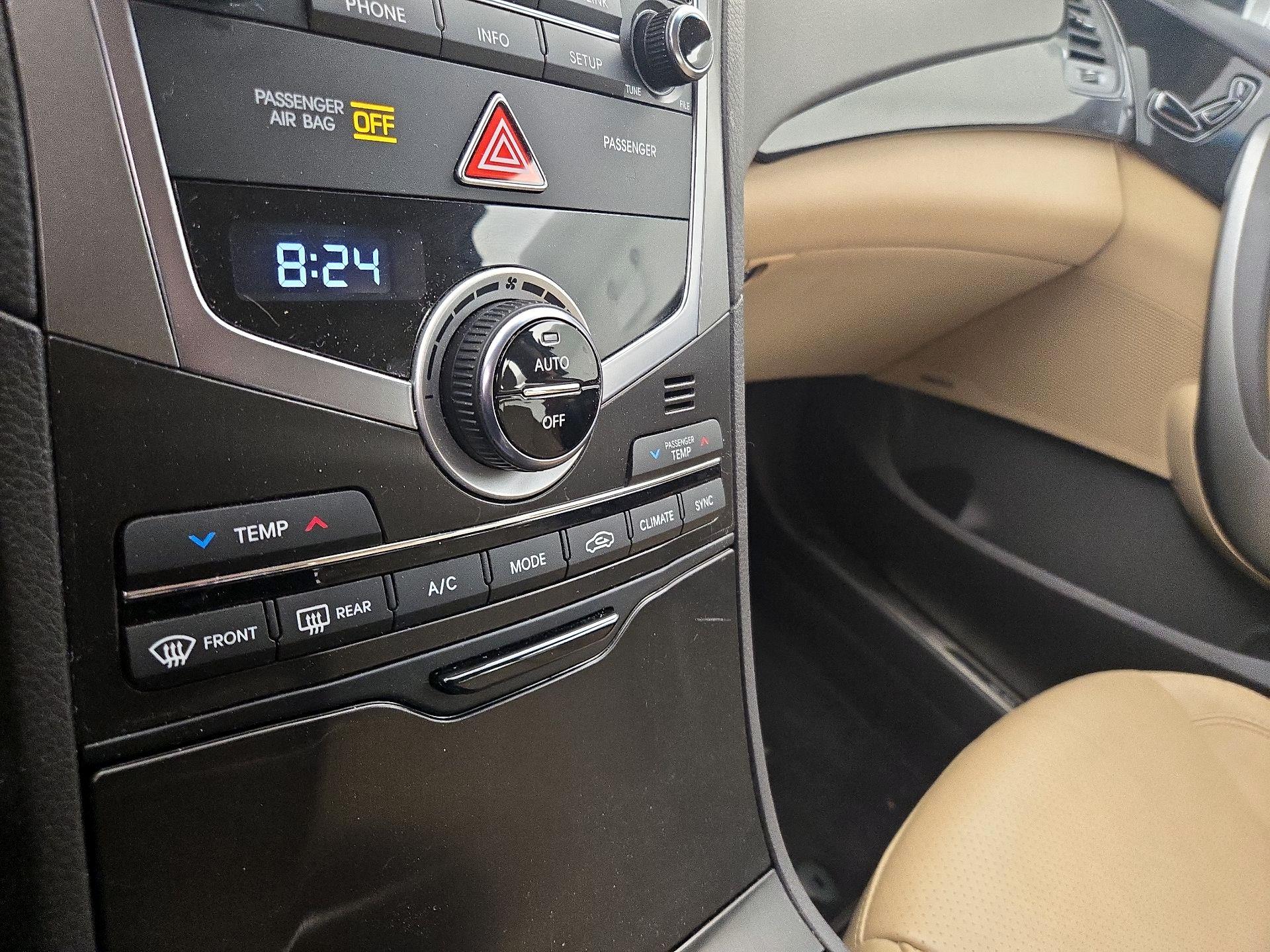 Thumbnail: 2017 Hyundai Azera - 17