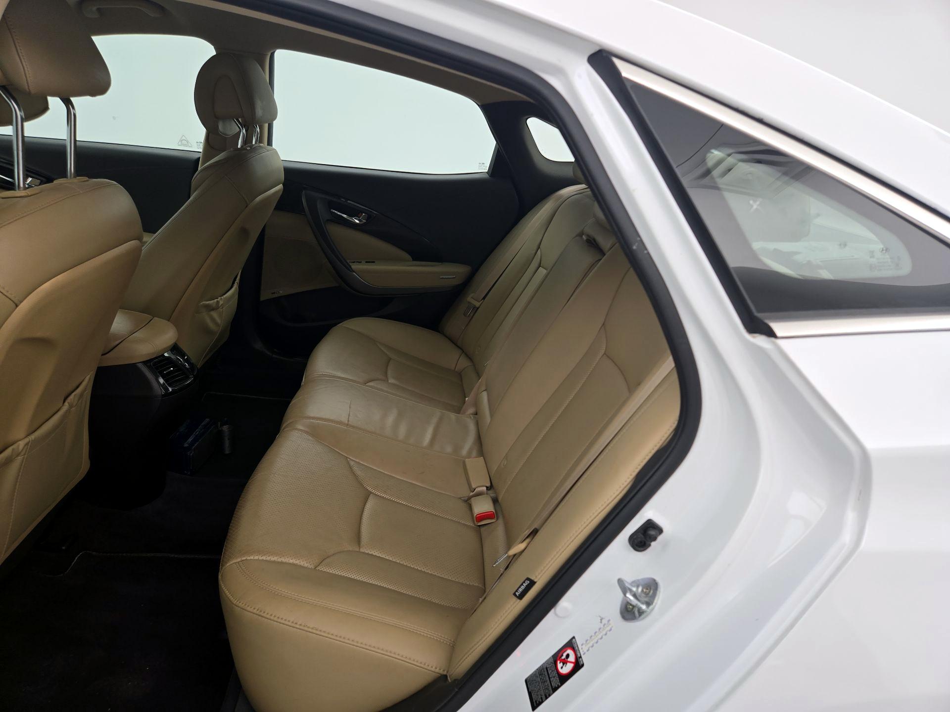 Thumbnail: 2017 Hyundai Azera - 20