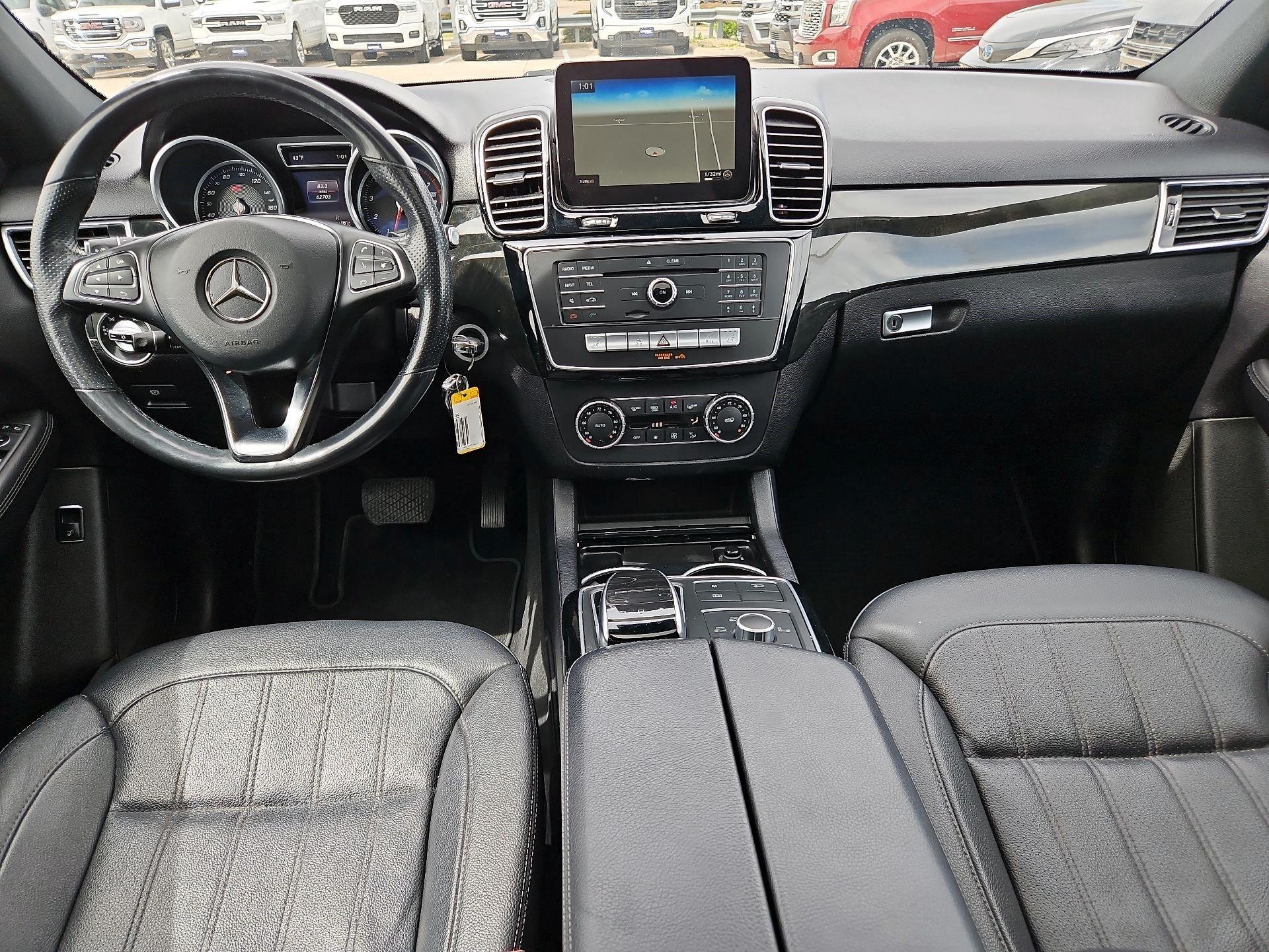 Thumbnail: 2016 Mercedes-Benz GLE - 8