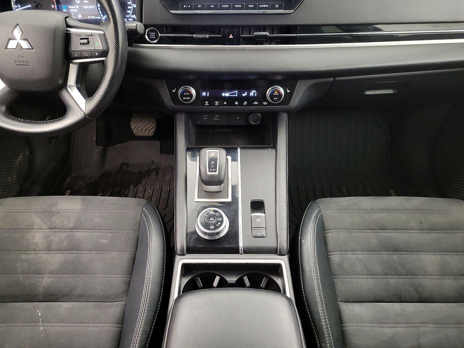 Thumbnail: 2022 Mitsubishi Outlander - 18