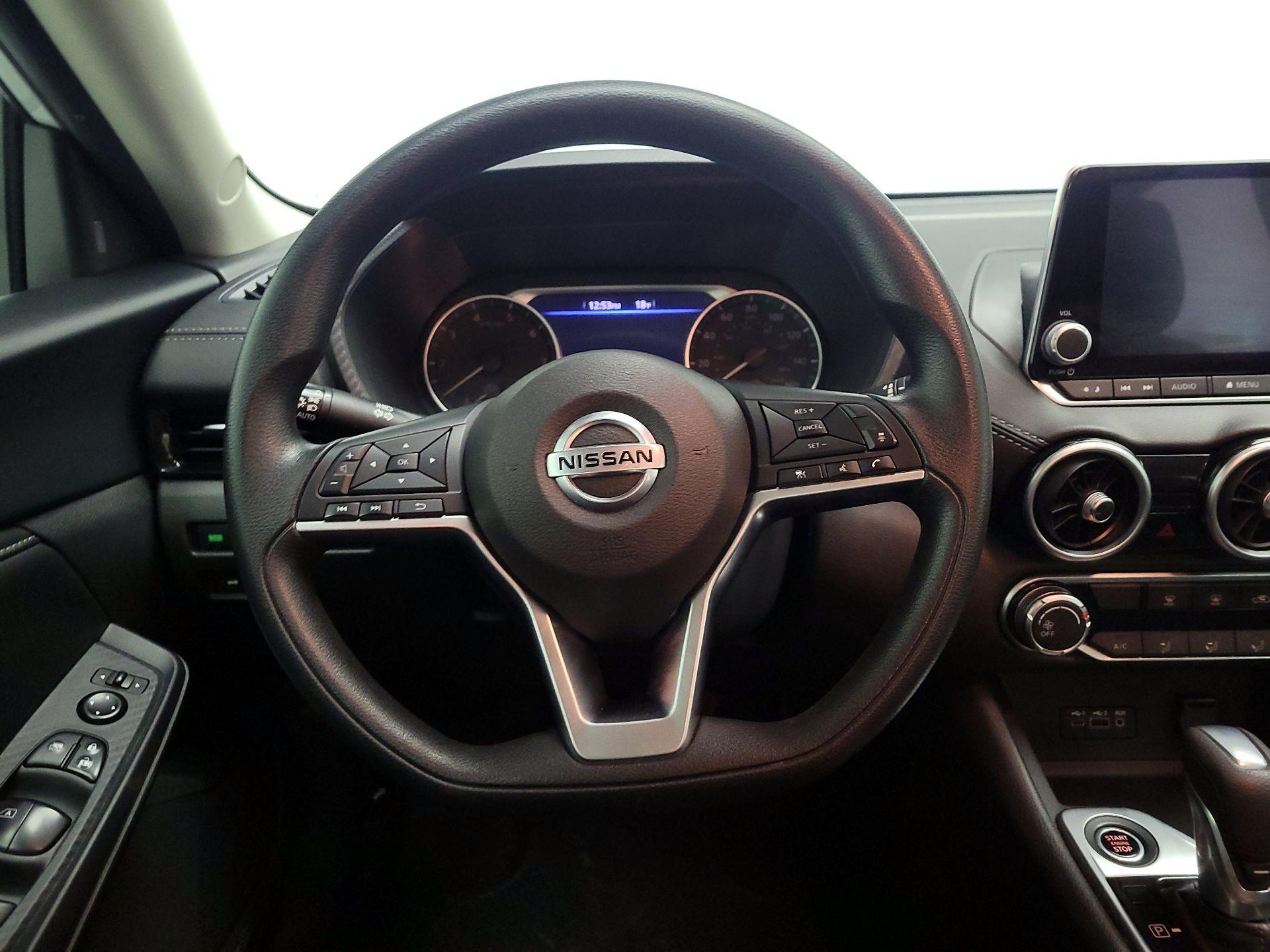 Thumbnail: 2023 Nissan Sentra - 10