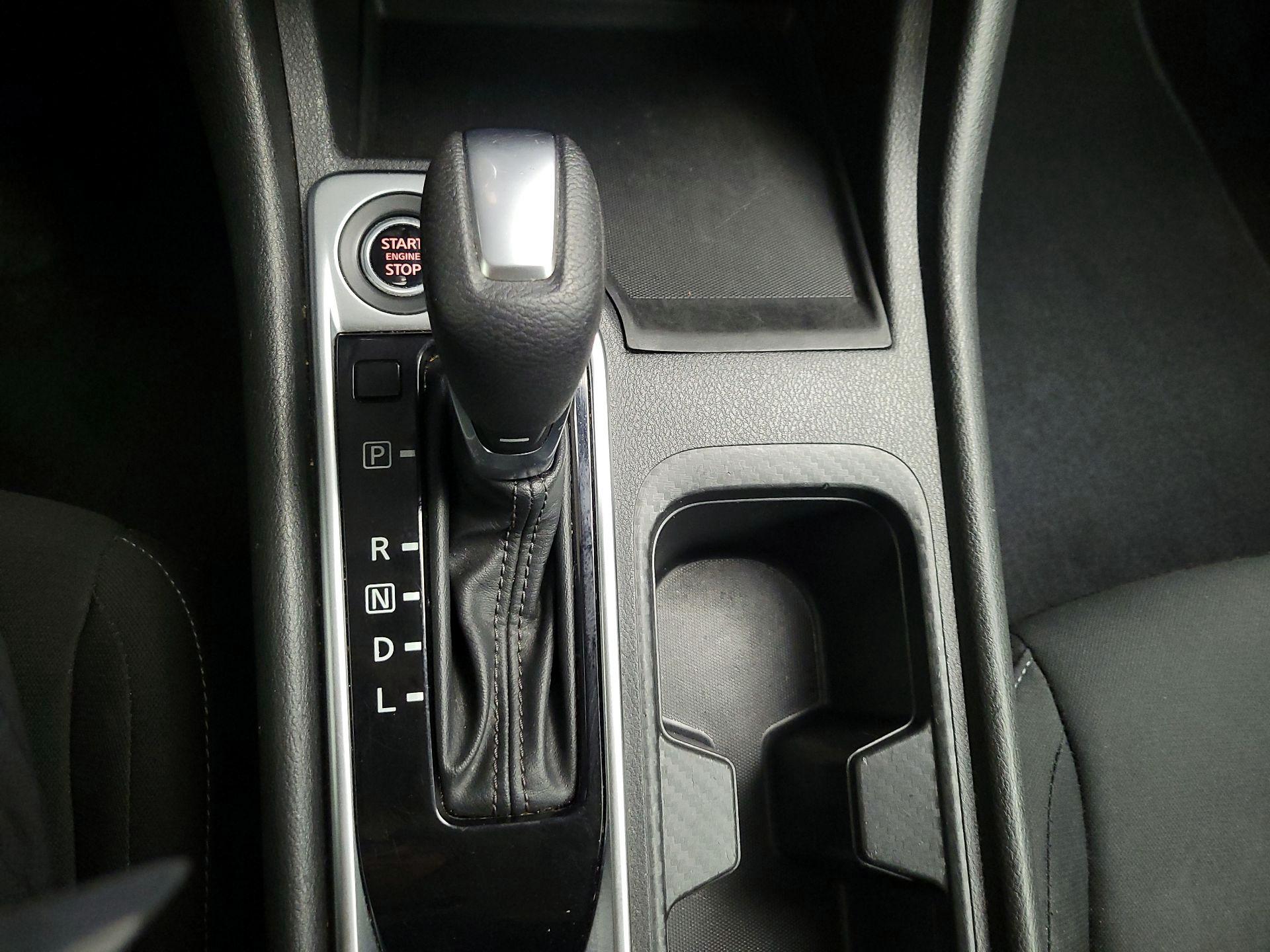 Thumbnail: 2023 Nissan Sentra - 15