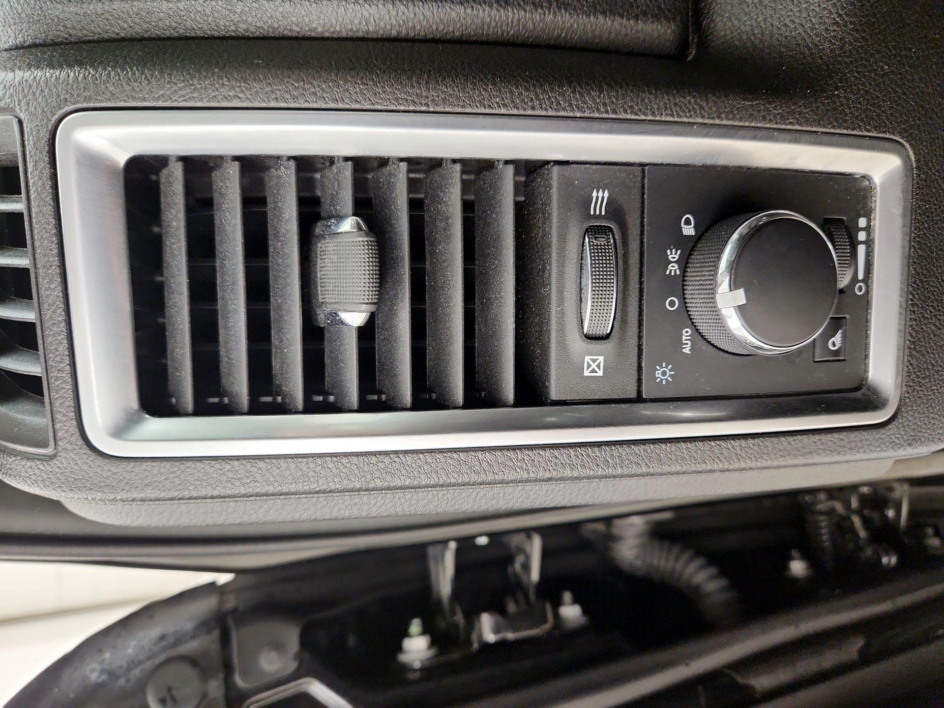 Thumbnail: 2023 RAM 1500 Classic - 13