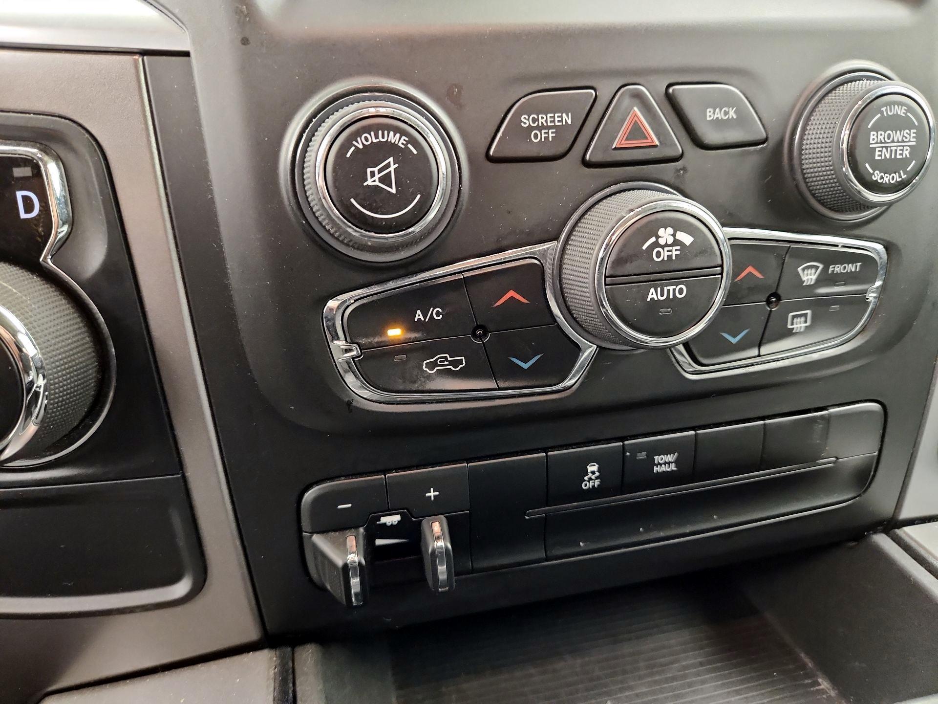 Thumbnail: 2023 RAM 1500 Classic - 17