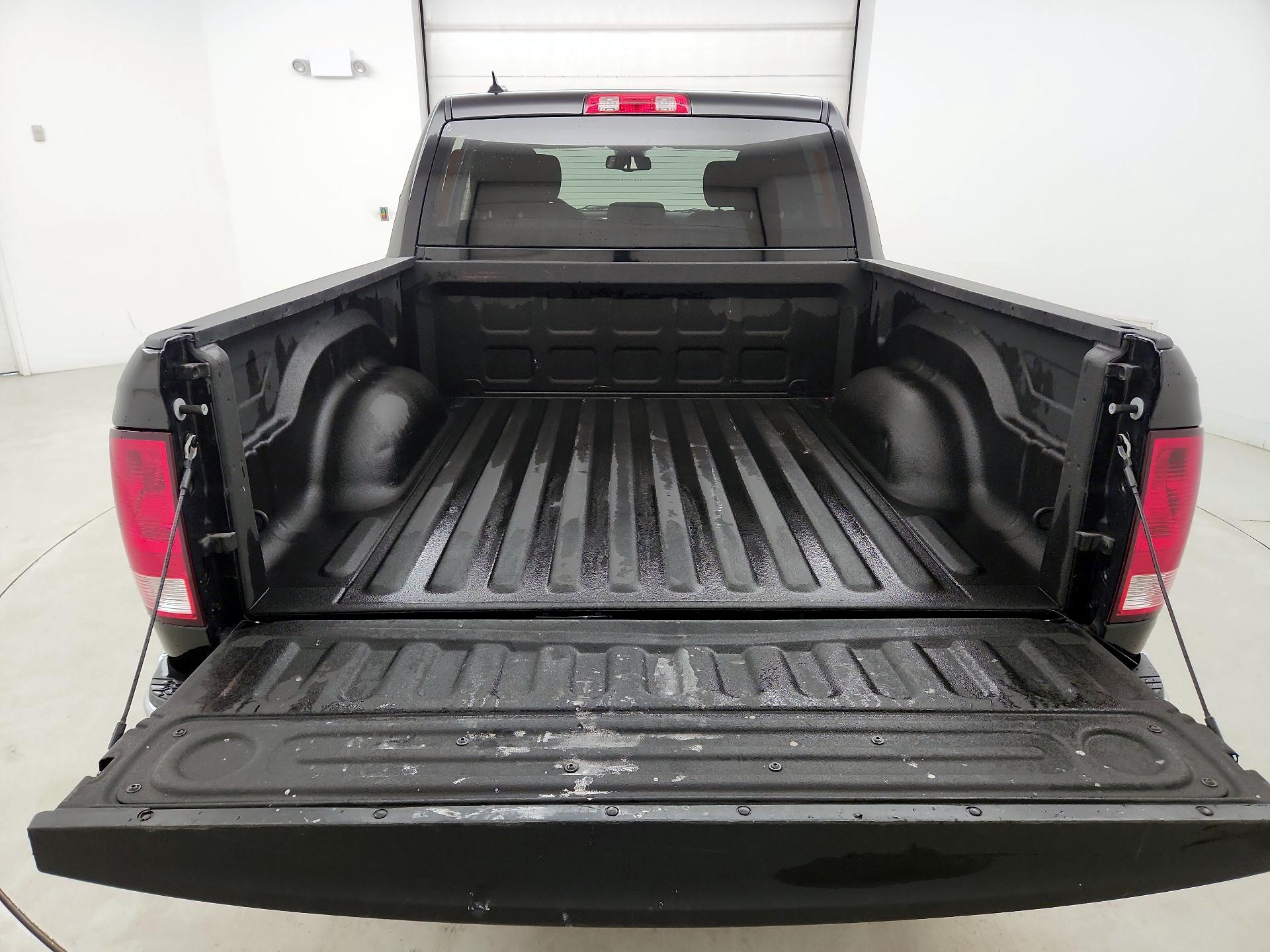 Thumbnail: 2023 RAM 1500 Classic - 20