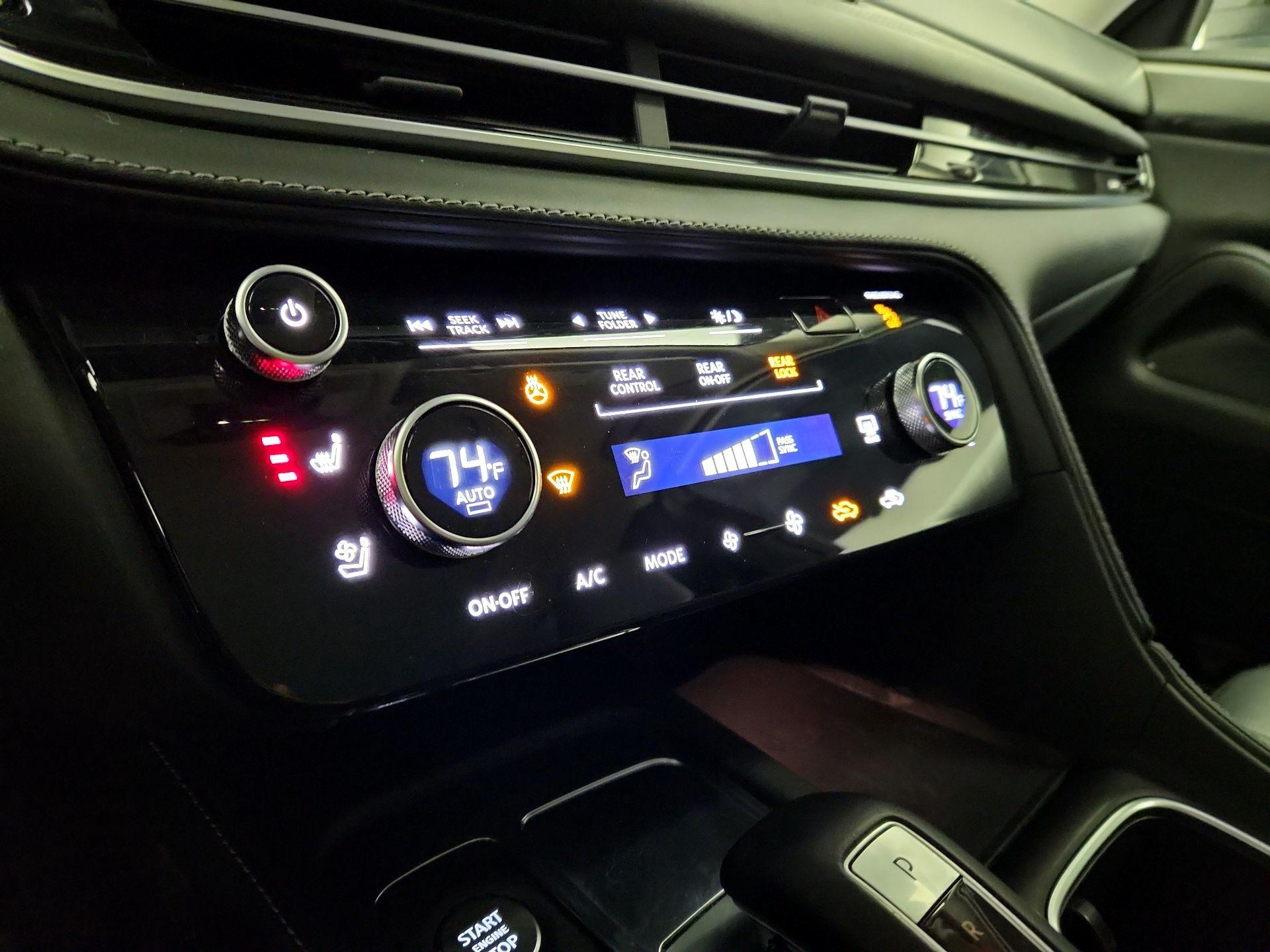 Thumbnail: 2023 INFINITI QX60 - 16