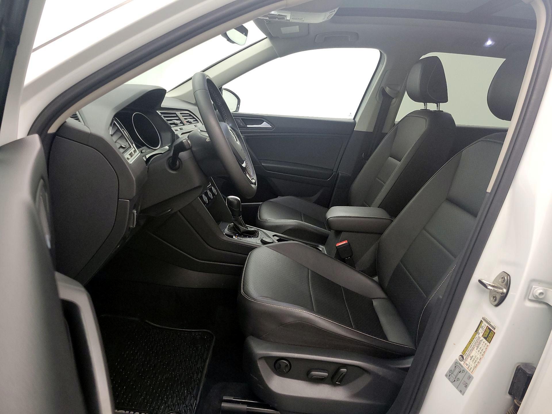 Thumbnail: 2021 Volkswagen Tiguan - 11