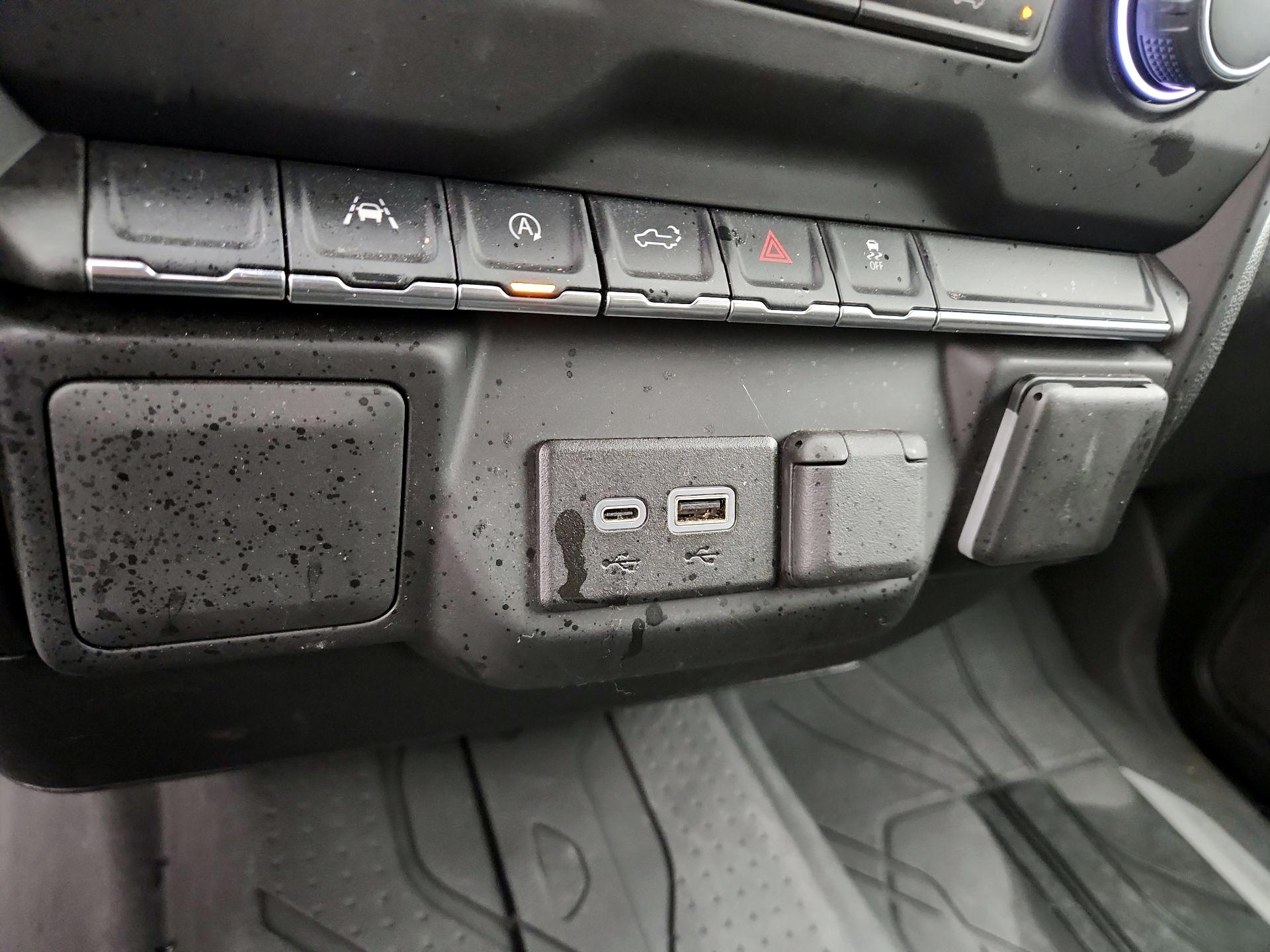 Thumbnail: 2023 Chevrolet Silverado 1500 - 18