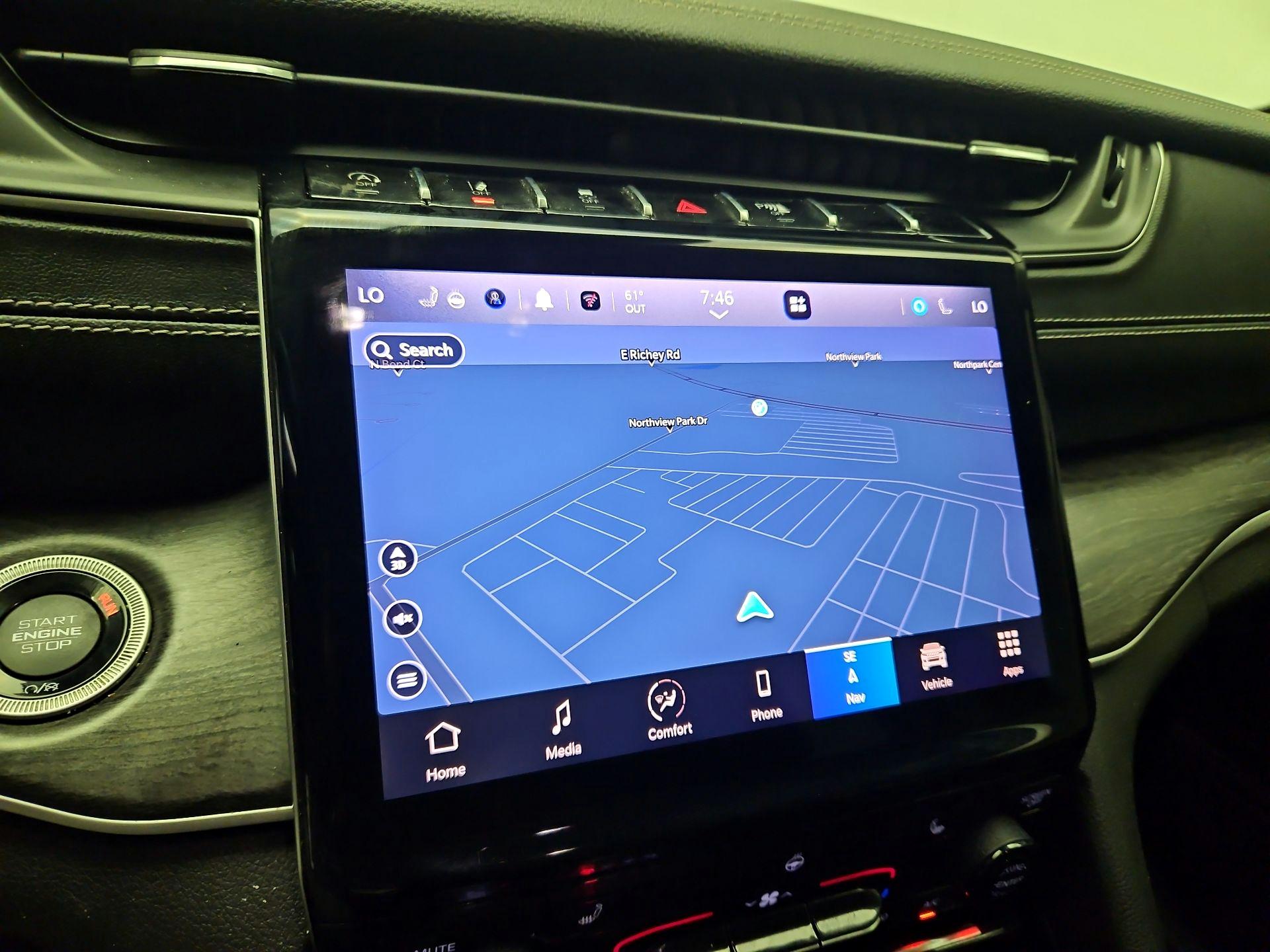 Thumbnail: 2023 Jeep Grand Cherokee - 14