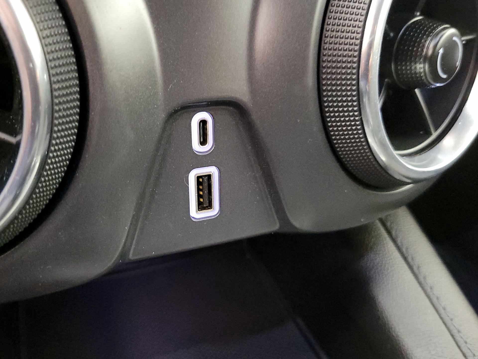 Thumbnail: 2021 Chevrolet Blazer - 18