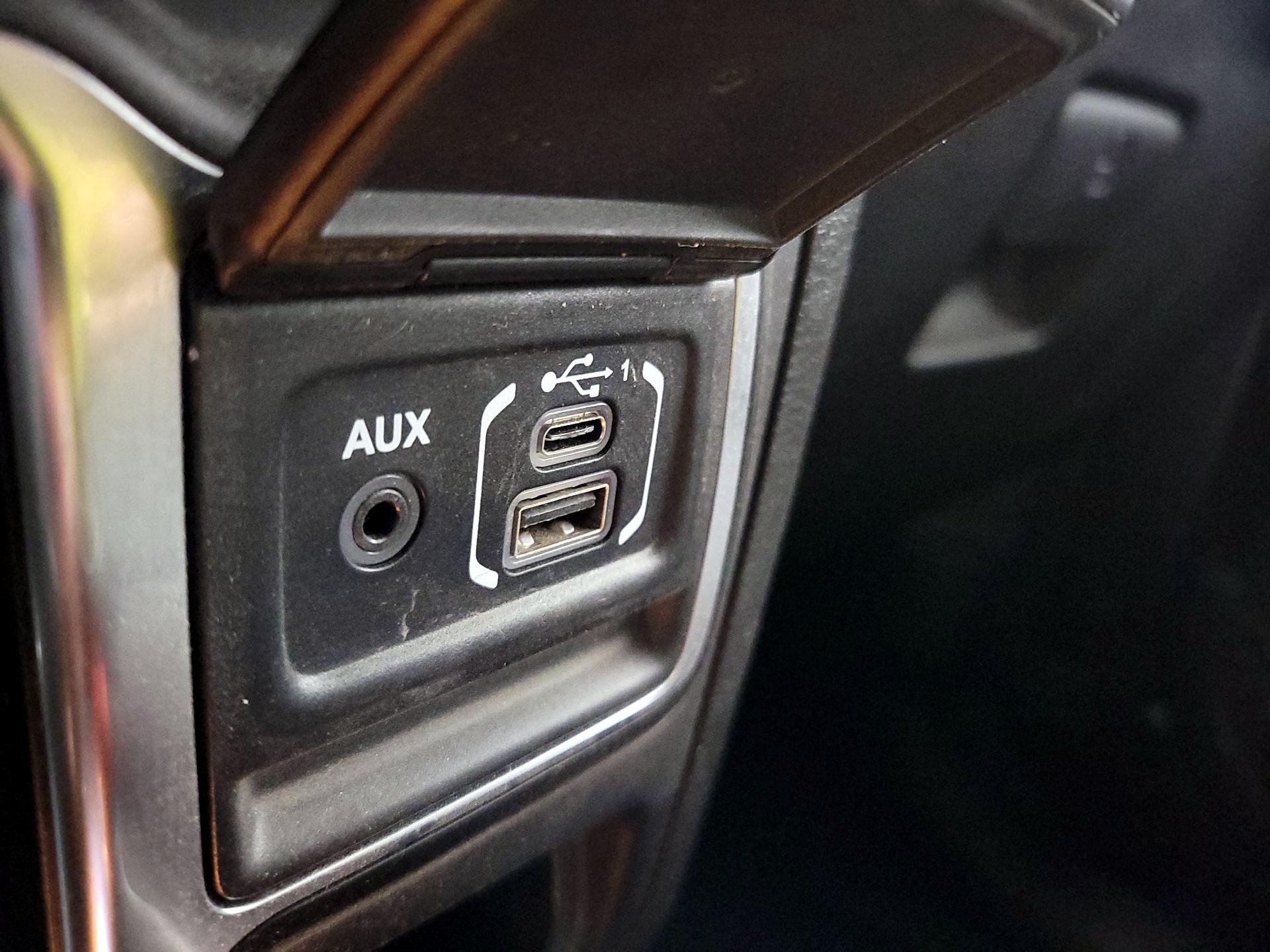 Thumbnail: 2022 Jeep Gladiator - 18