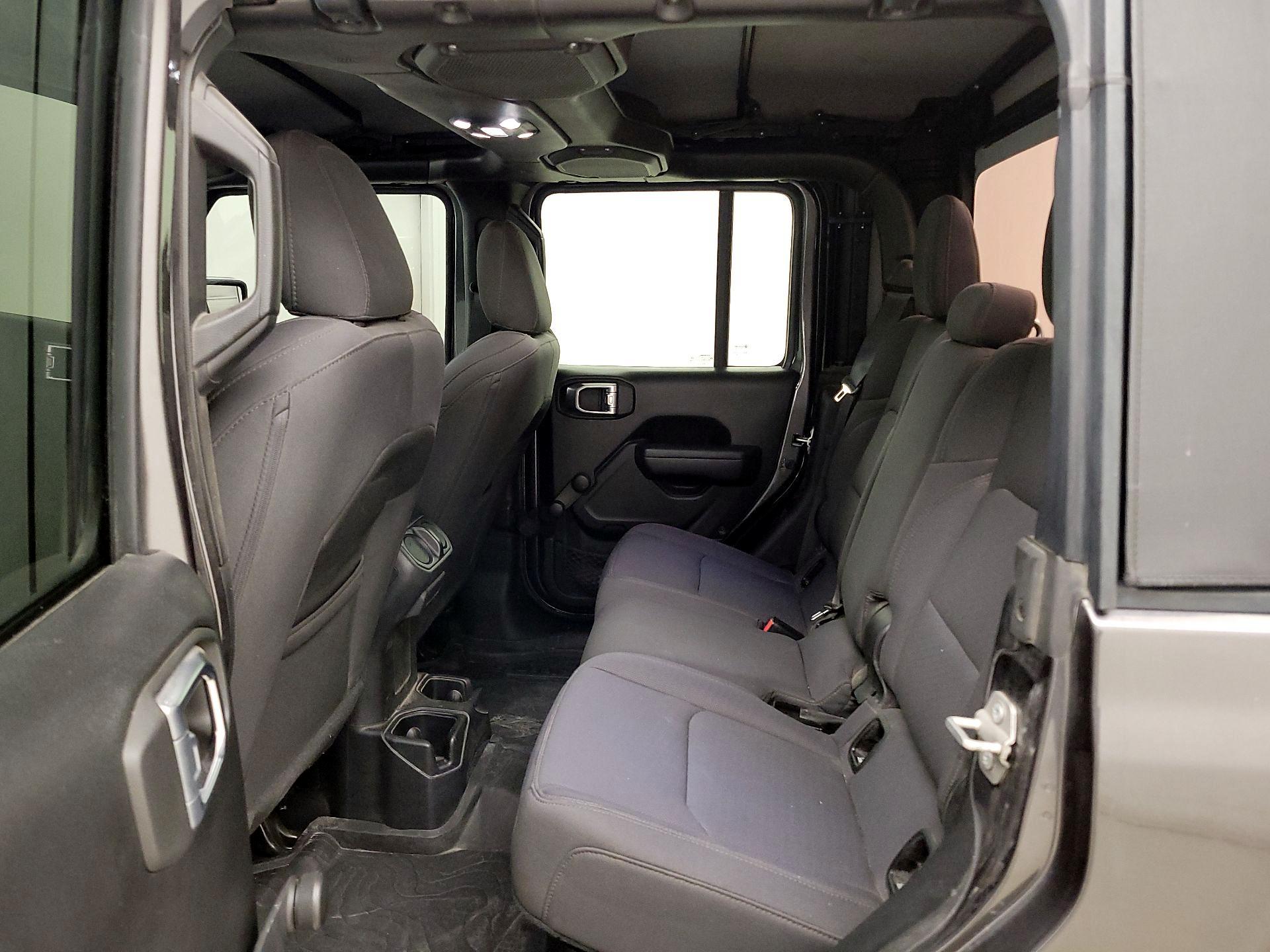 Thumbnail: 2022 Jeep Gladiator - 19