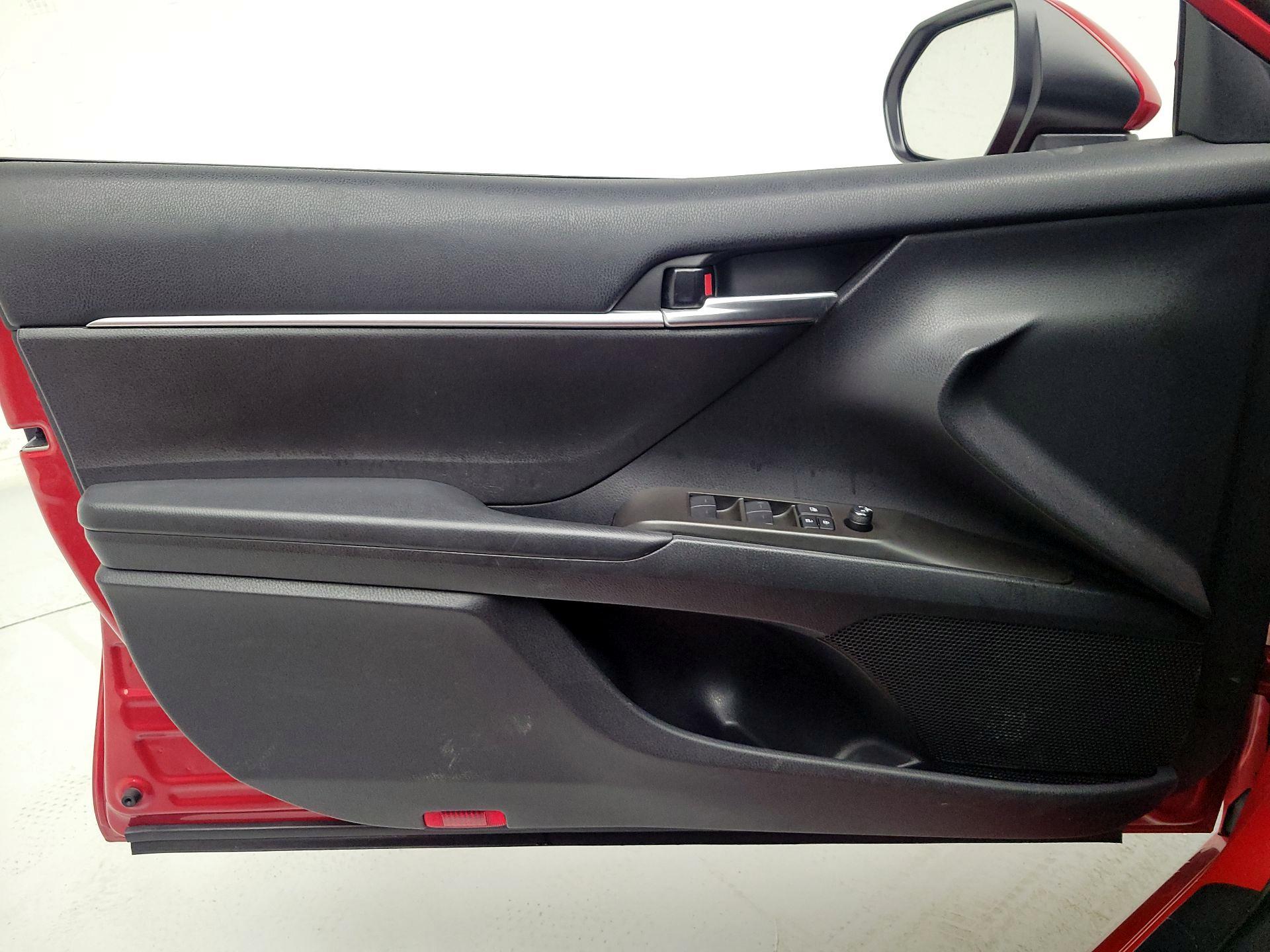 Thumbnail: 2023 Toyota Camry - 12