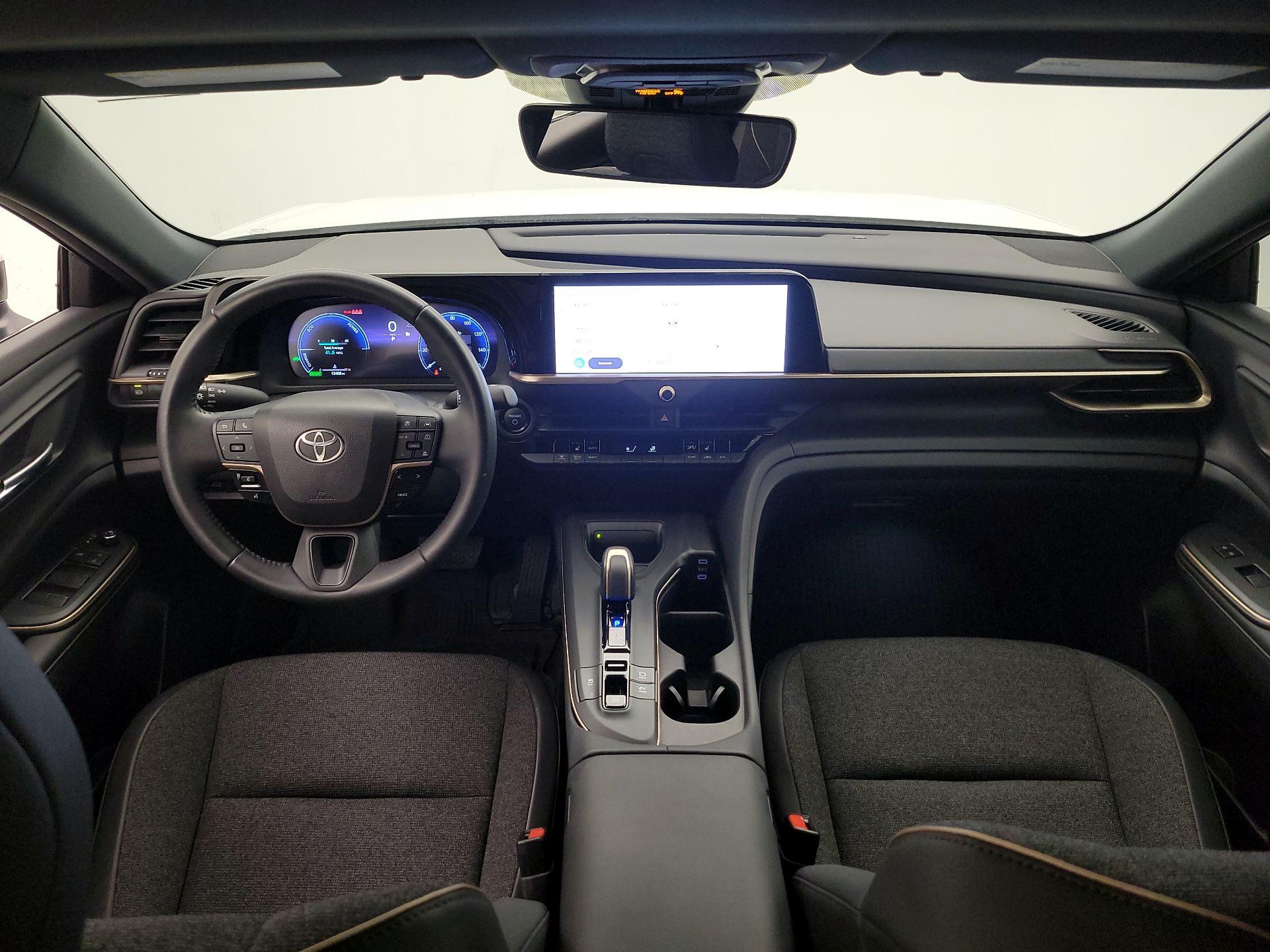 Thumbnail: 2023 Toyota Crown - 9