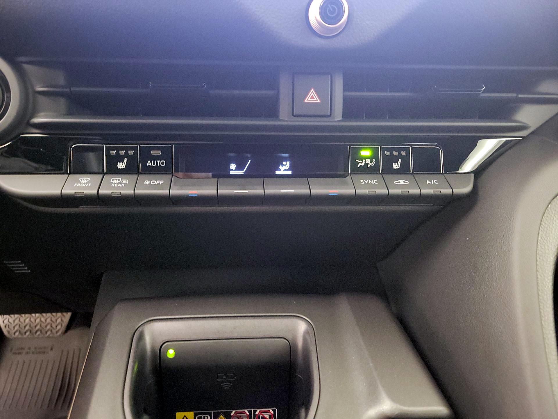 Thumbnail: 2023 Toyota Crown - 16