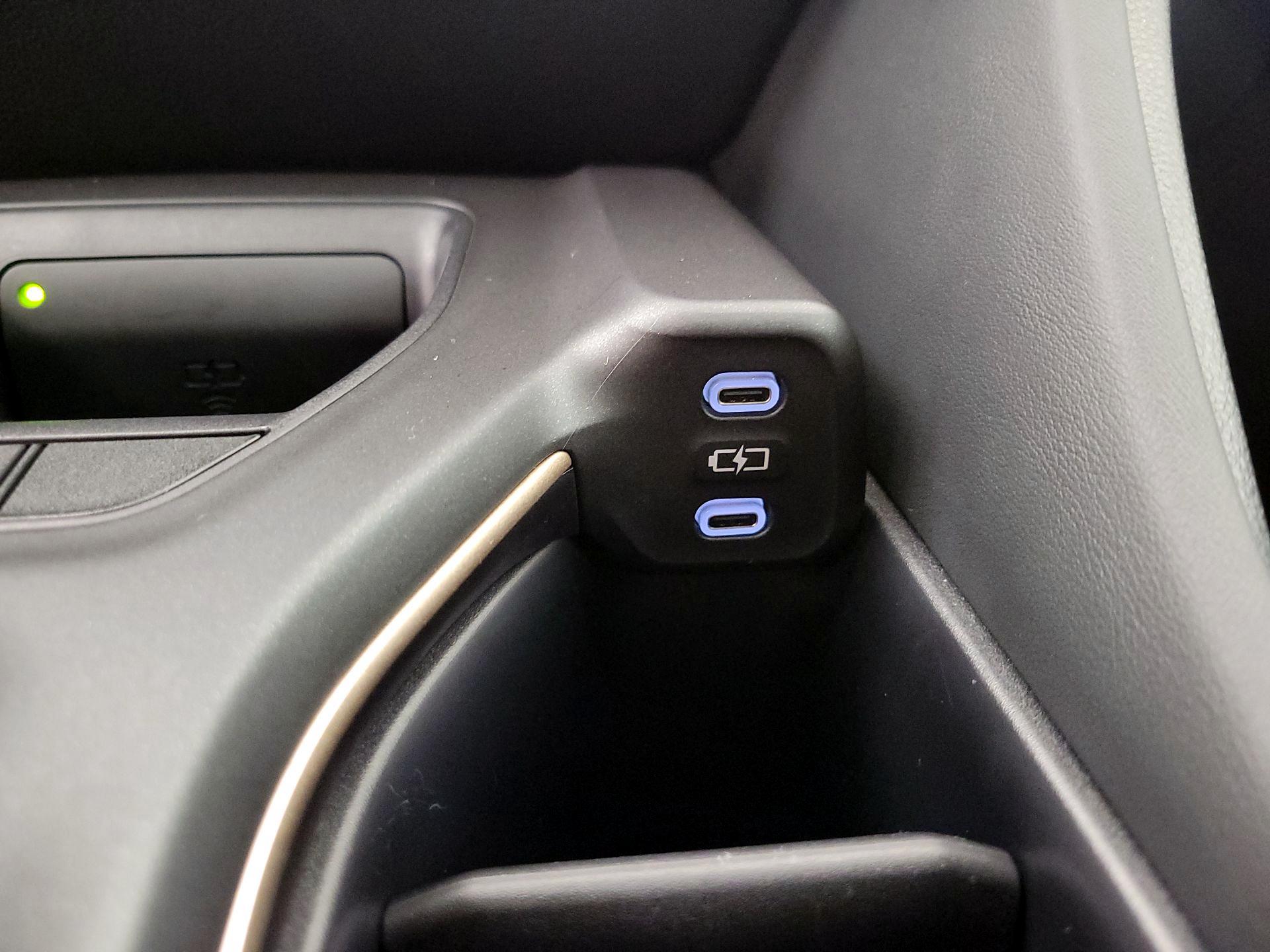 Thumbnail: 2023 Toyota Crown - 18