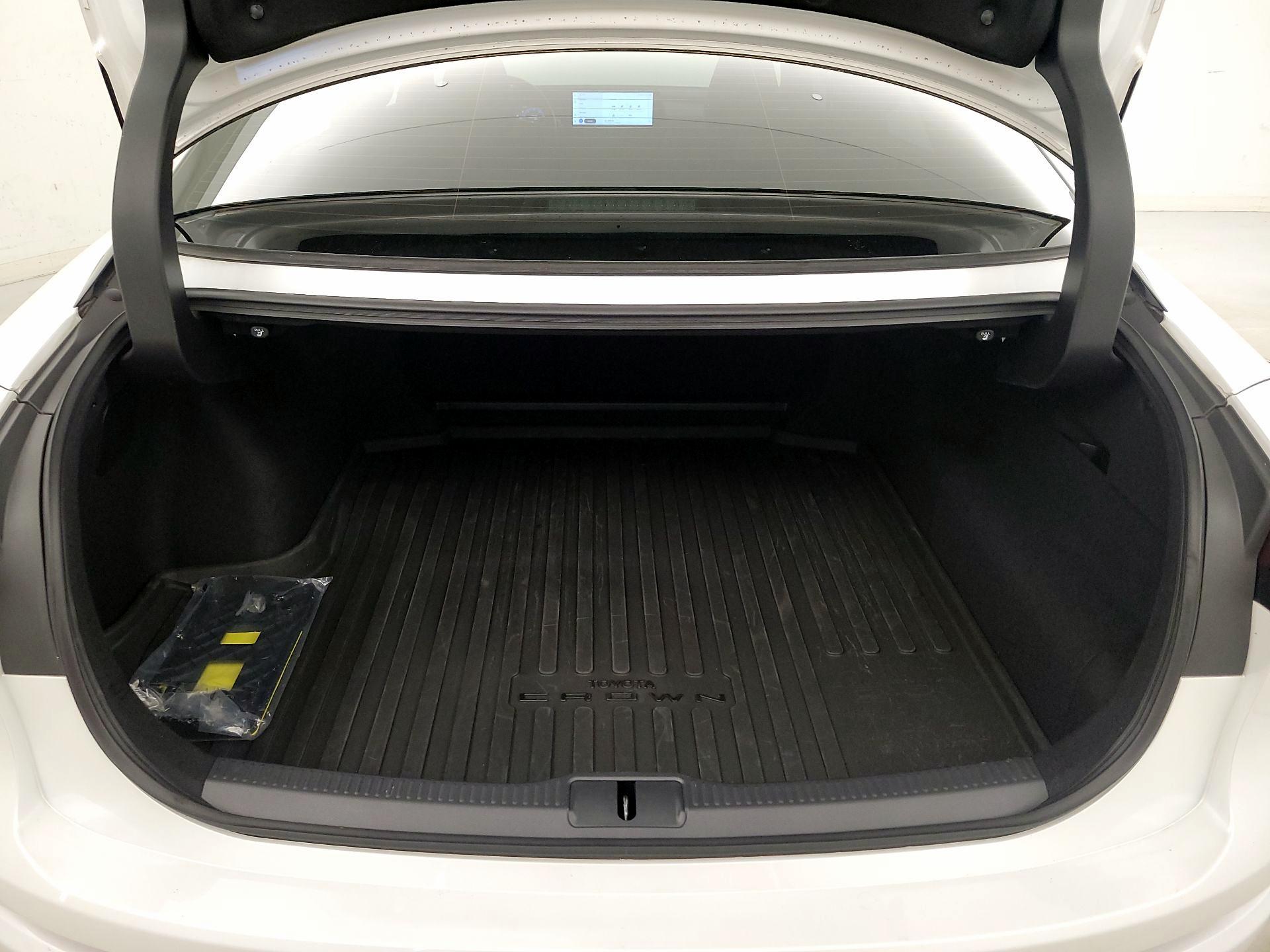 Thumbnail: 2023 Toyota Crown - 20