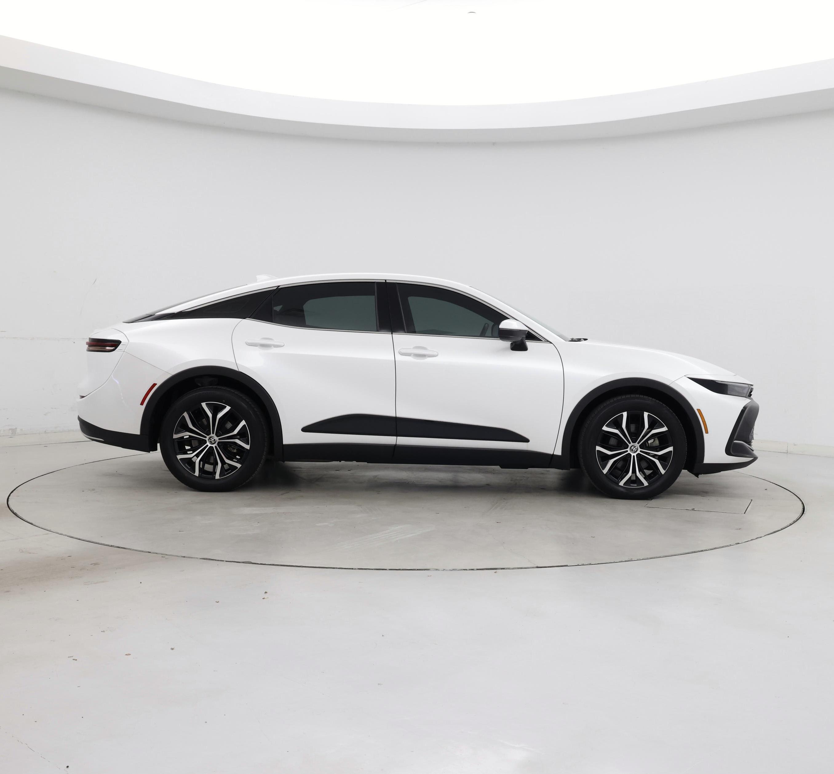 Thumbnail: 2023 Toyota Crown - 7