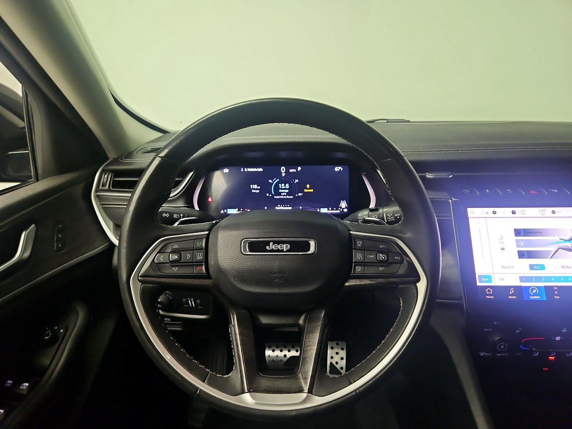 Thumbnail: 2023 Jeep Grand Cherokee - 10