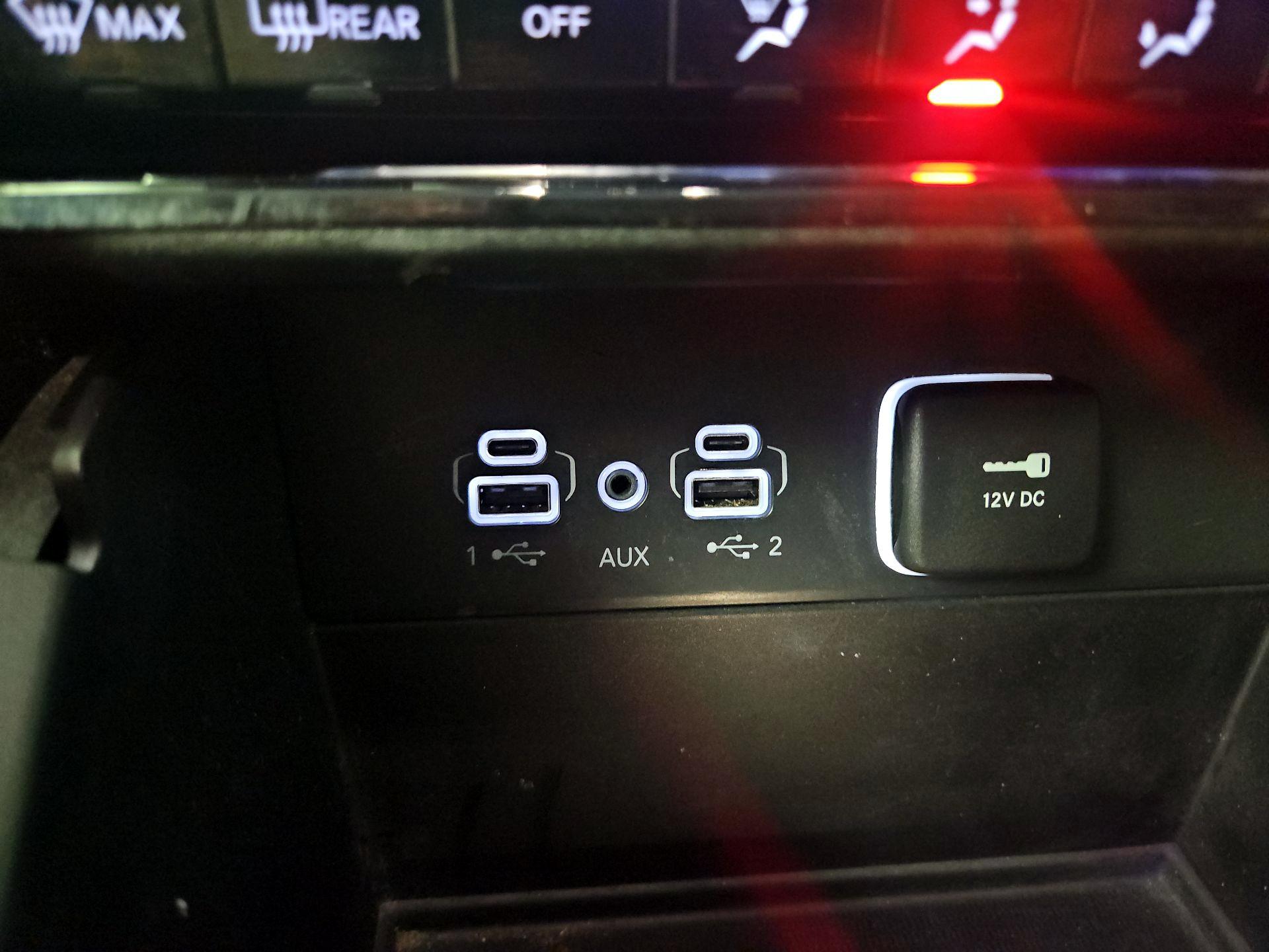 Thumbnail: 2023 Jeep Grand Cherokee - 19