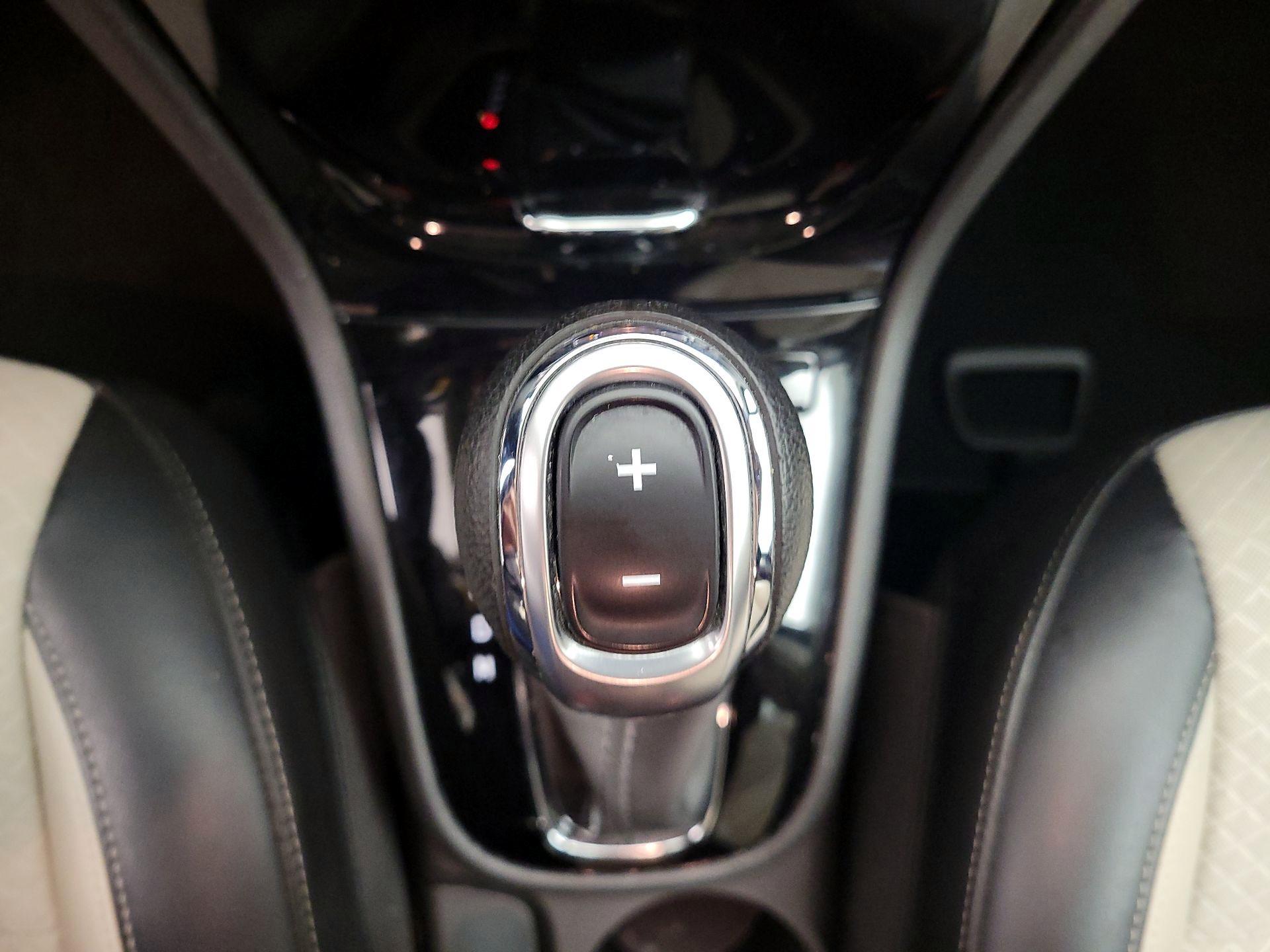 Thumbnail: 2020 Buick Encore - 17