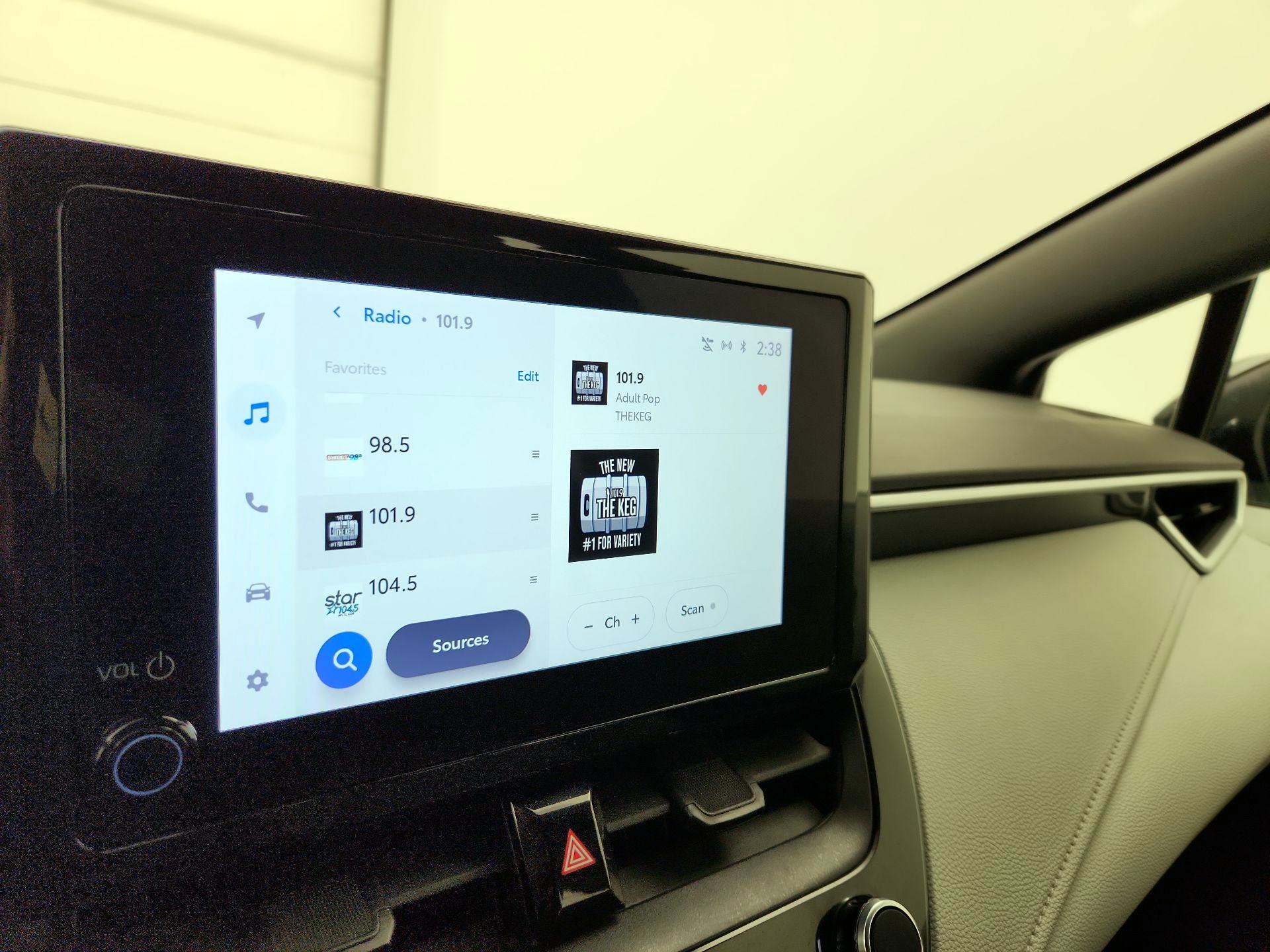 Thumbnail: 2023 Toyota Corolla - 15