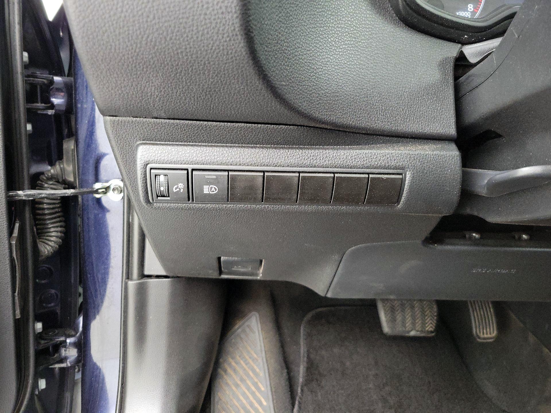 Thumbnail: 2023 Toyota Corolla - 13