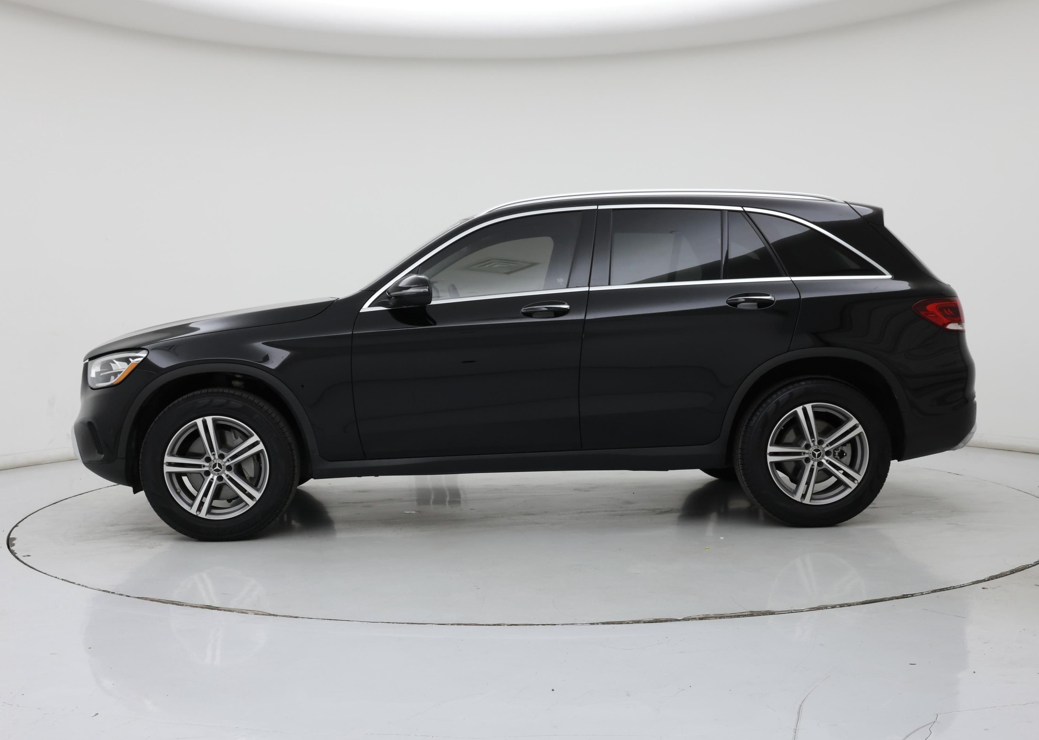 Thumbnail: 2022 Mercedes-Benz GLC - 3