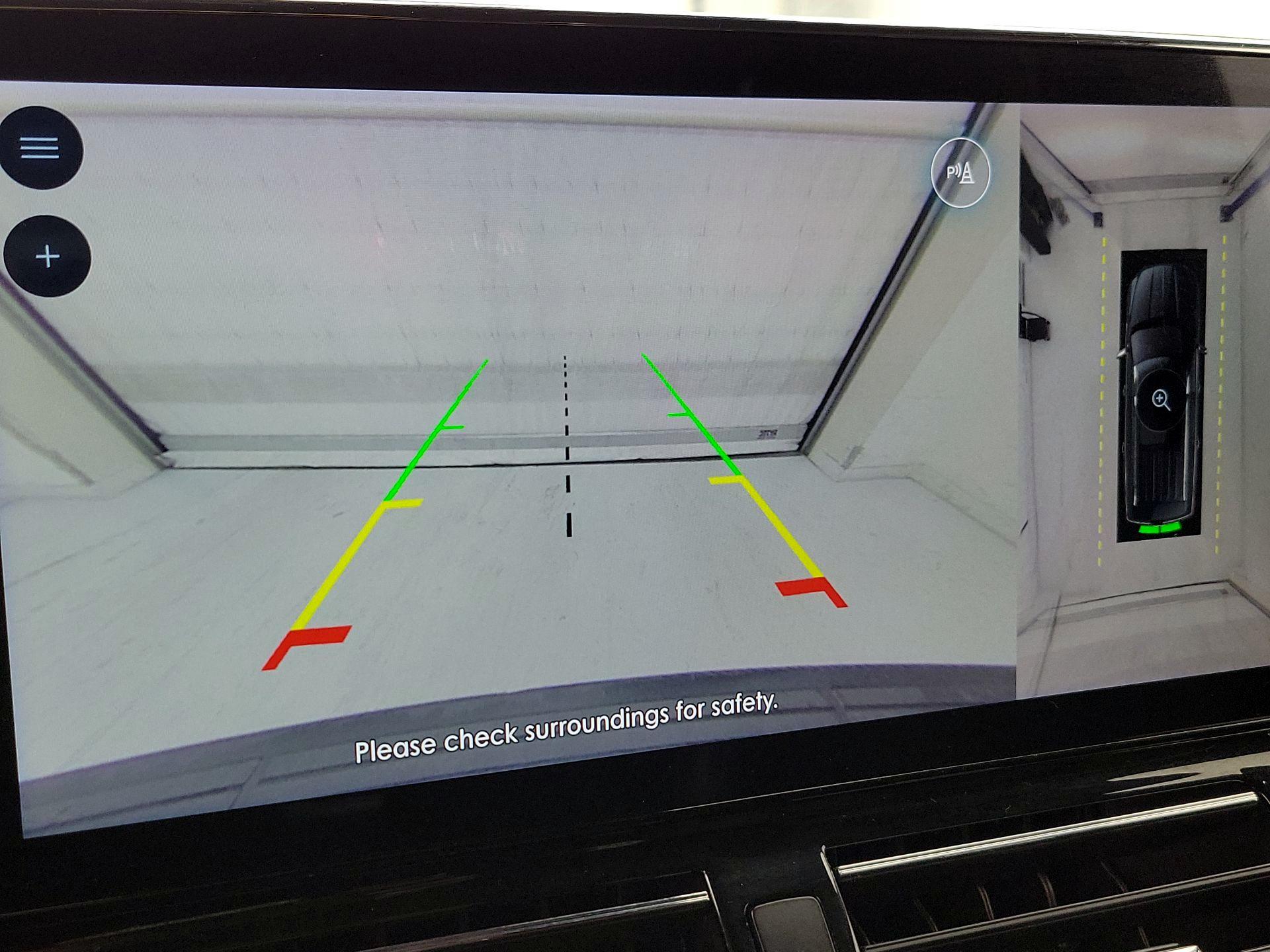 Thumbnail: 2023 Lincoln Navigator - 15