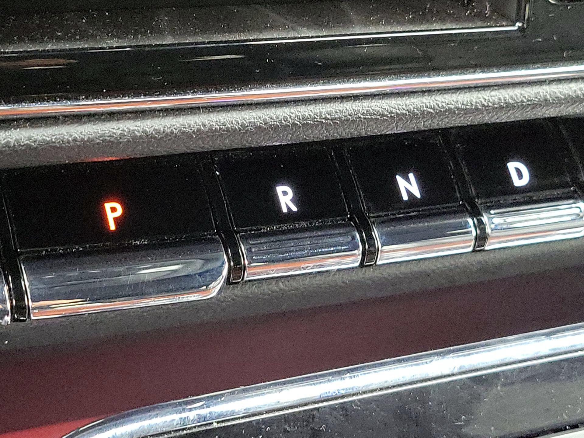 Thumbnail: 2023 Lincoln Navigator - 18