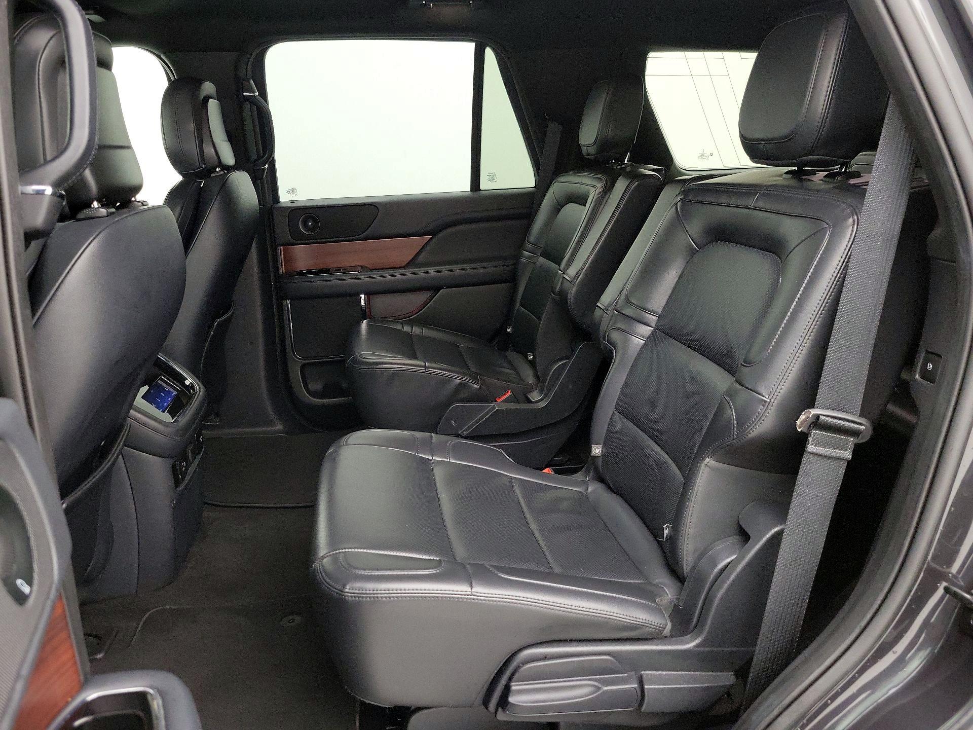 Thumbnail: 2023 Lincoln Navigator - 20