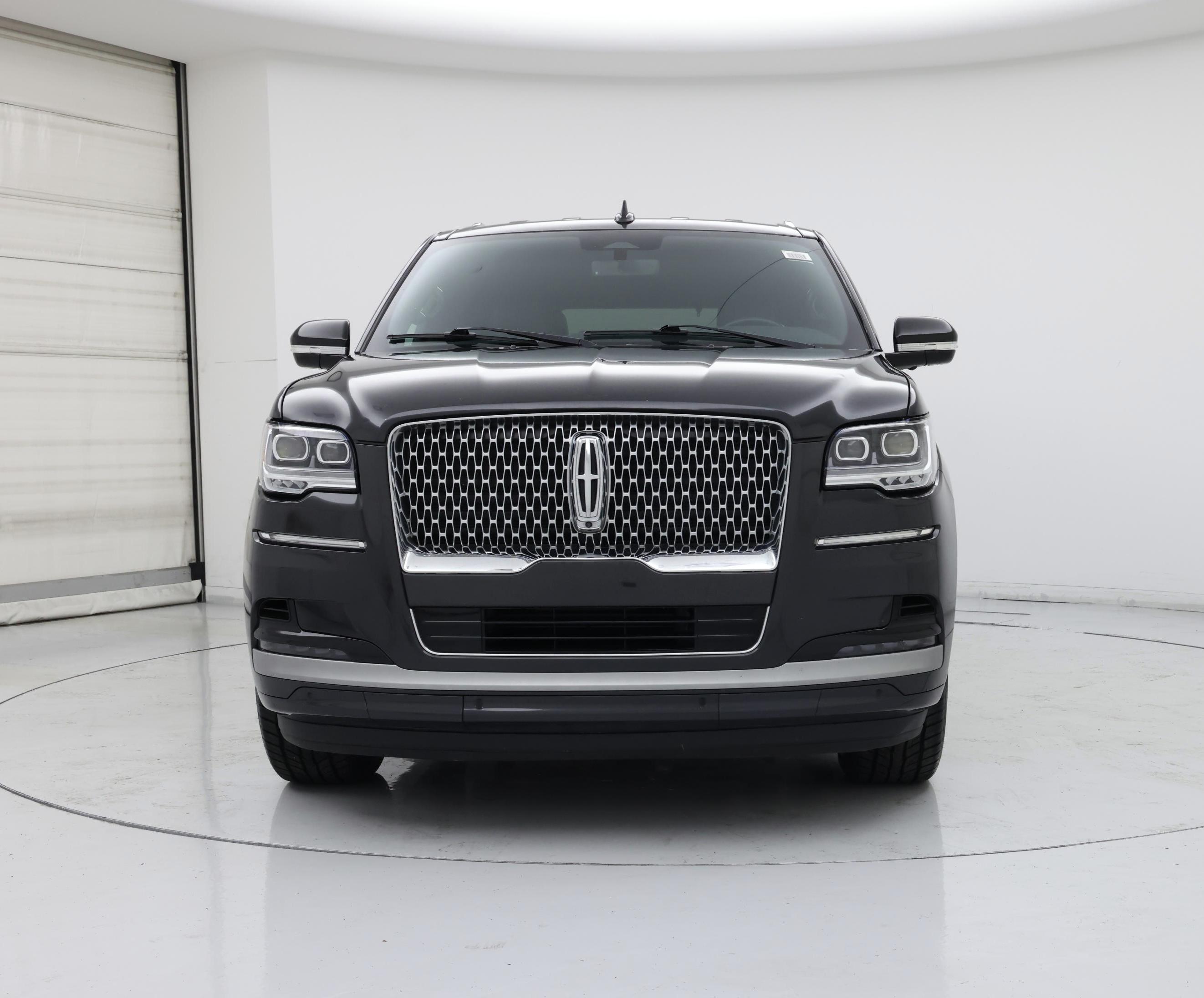 Thumbnail: 2023 Lincoln Navigator - 5