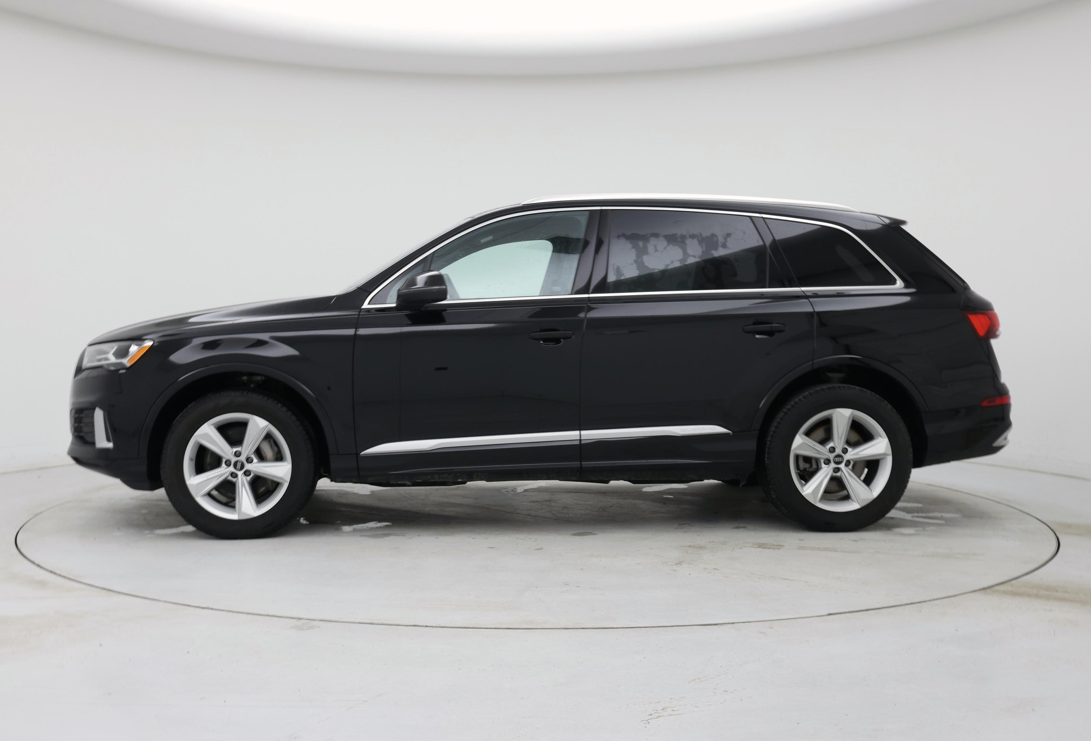 Thumbnail: 2023 Audi Q7 - 3