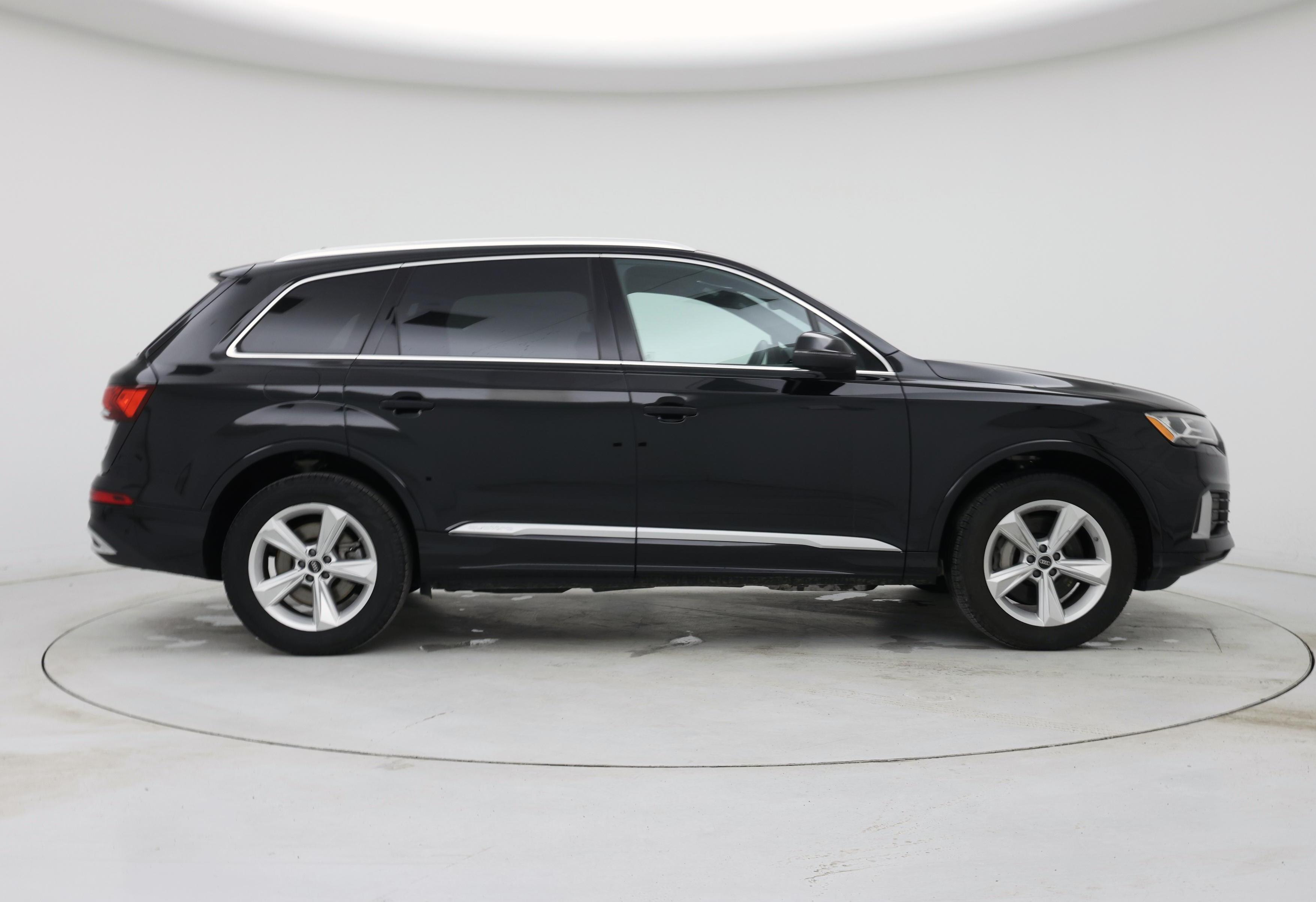 Thumbnail: 2023 Audi Q7 - 7