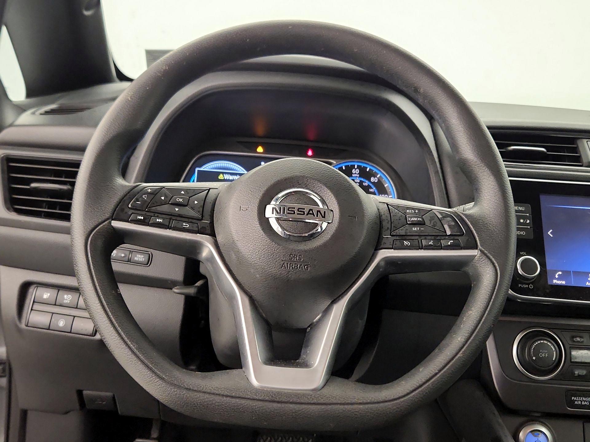 Thumbnail: 2020 Nissan Leaf - 10