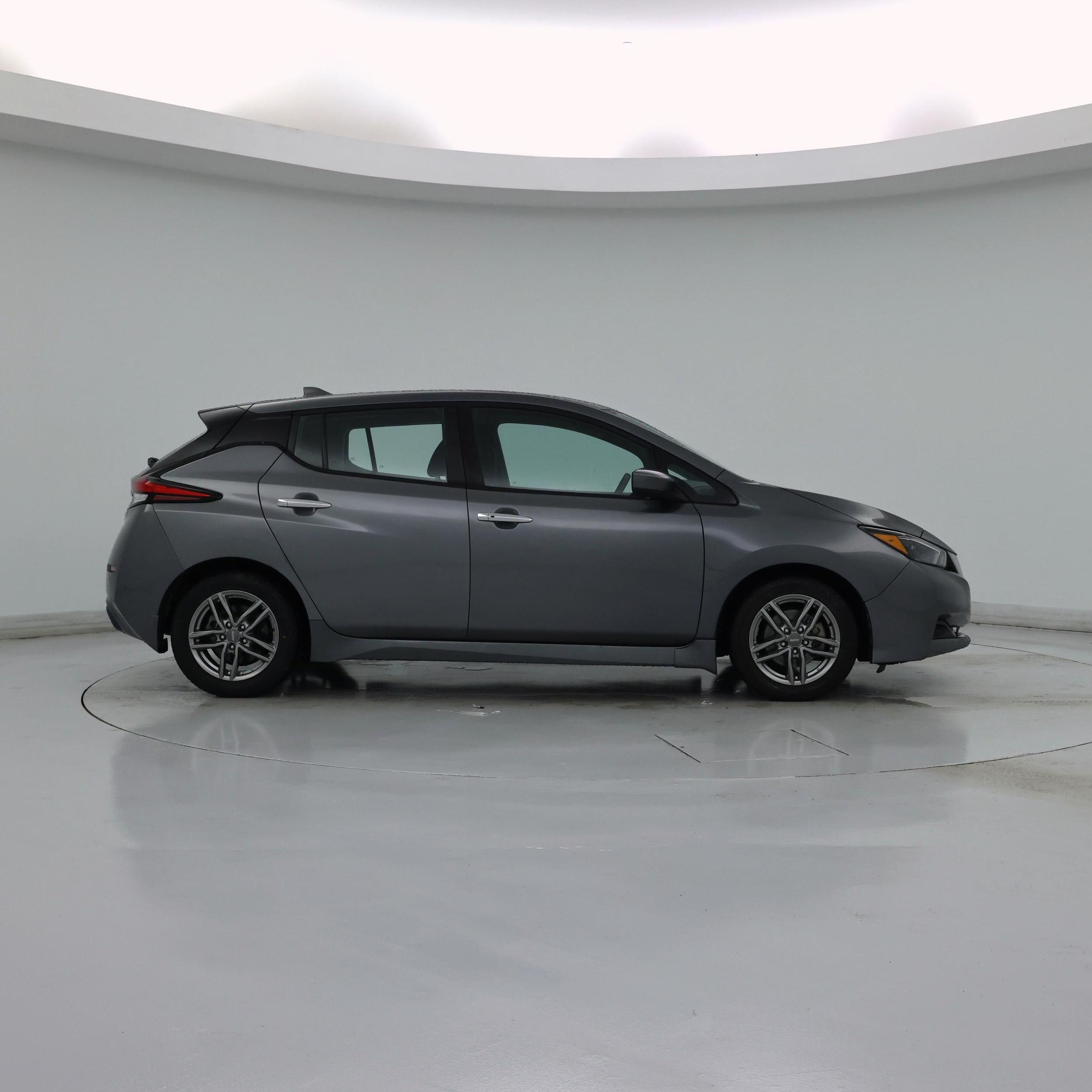 Thumbnail: 2020 Nissan Leaf - 7