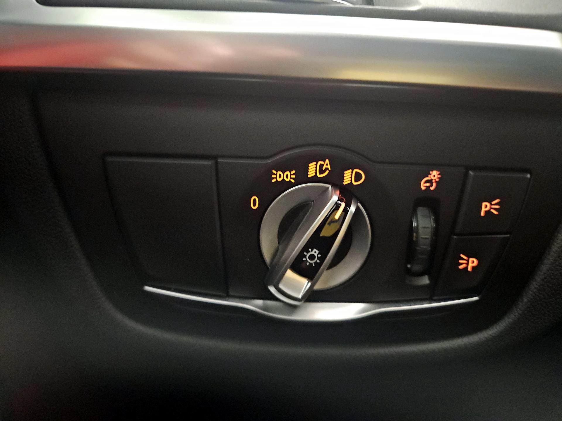 Thumbnail: 2023 BMW X4 - 13