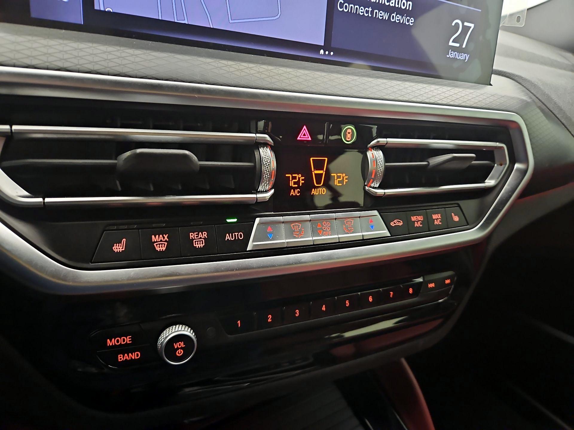 Thumbnail: 2023 BMW X4 - 17