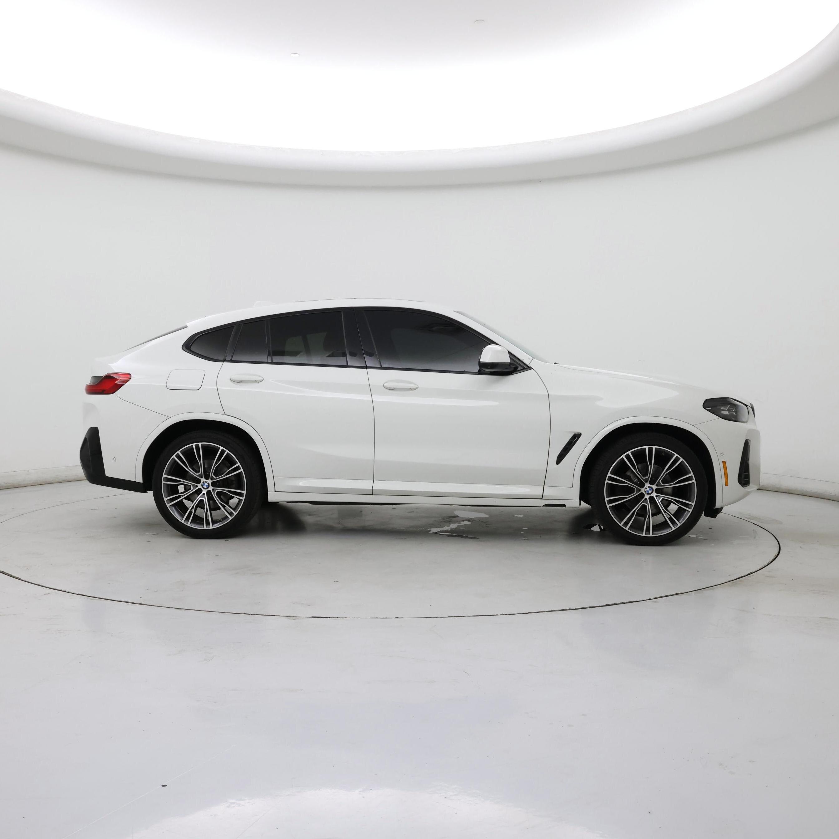 Thumbnail: 2023 BMW X4 - 7