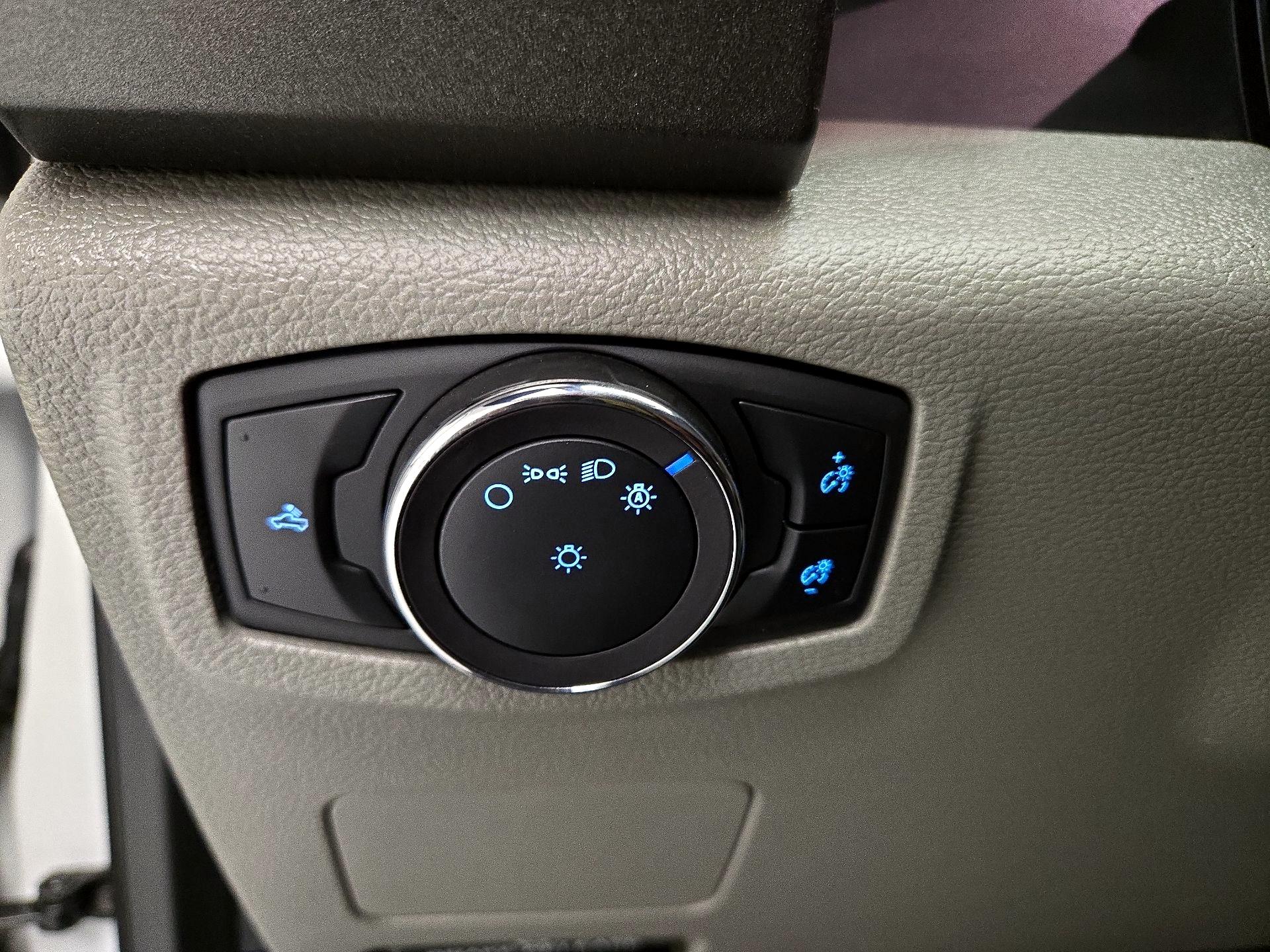 Thumbnail: 2020 Ford F-250 - 13