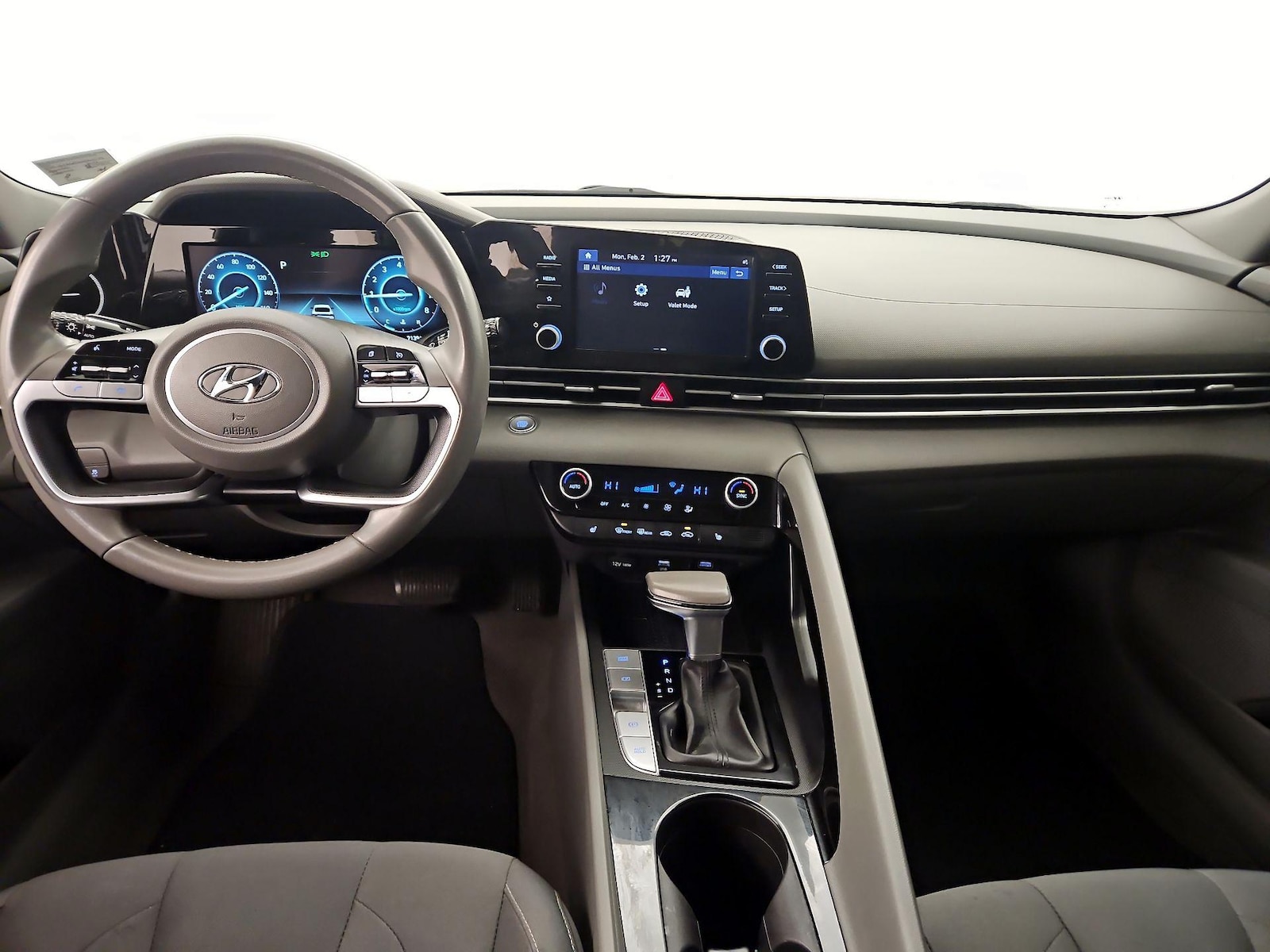 2022 Hyundai Elantra SEL - Photo 10