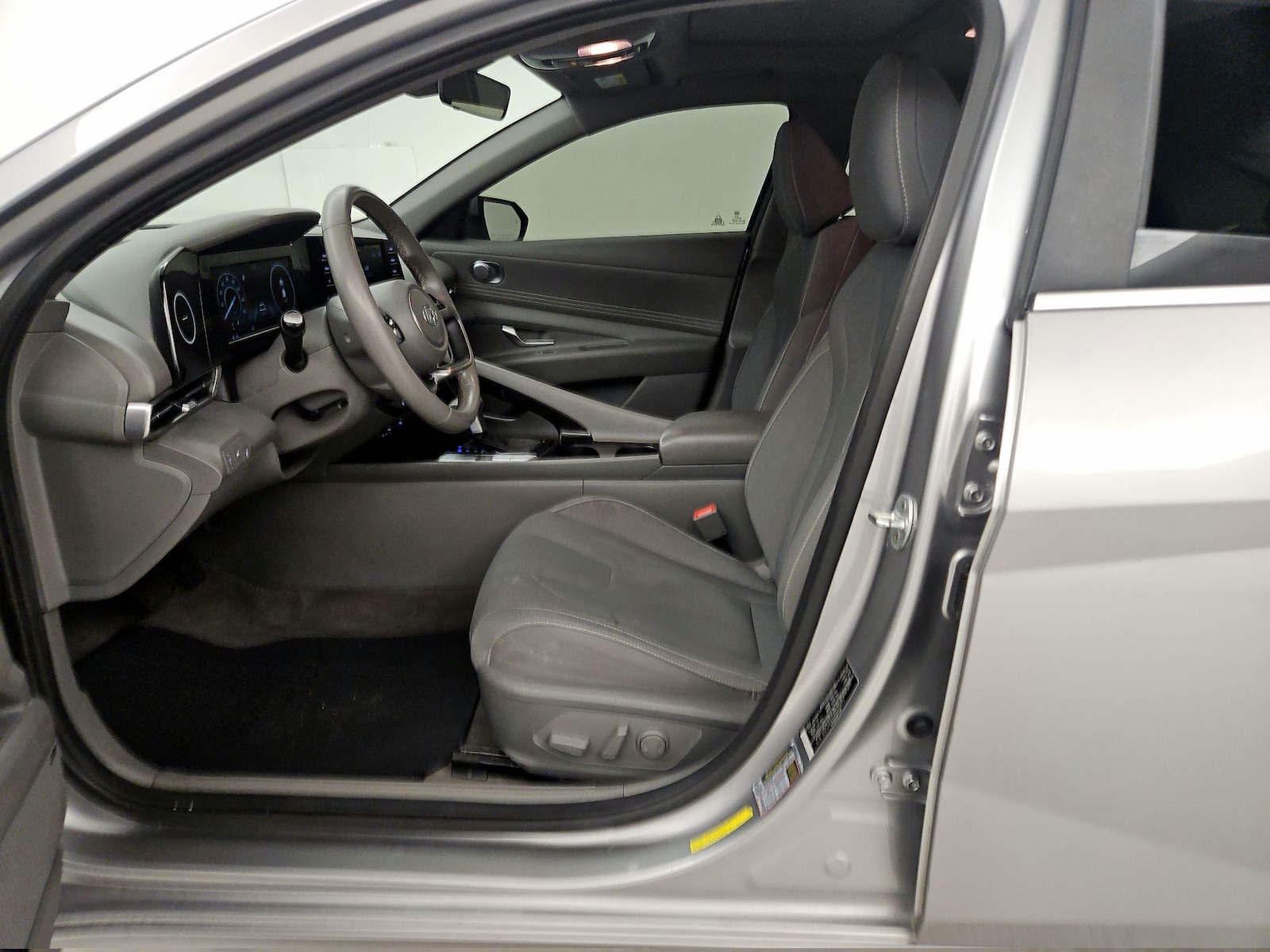 2022 Hyundai Elantra SEL - Photo 12