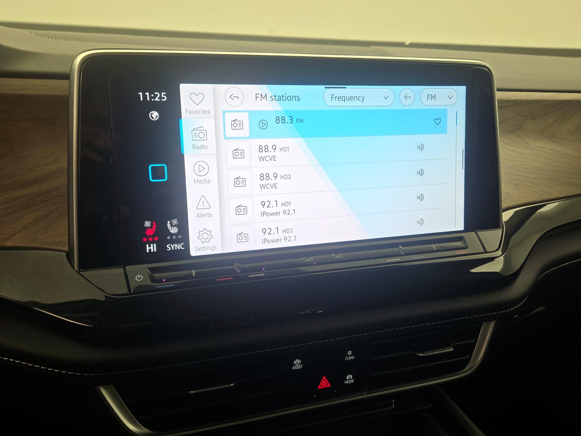 Thumbnail: 2025 Volkswagen Atlas - 15